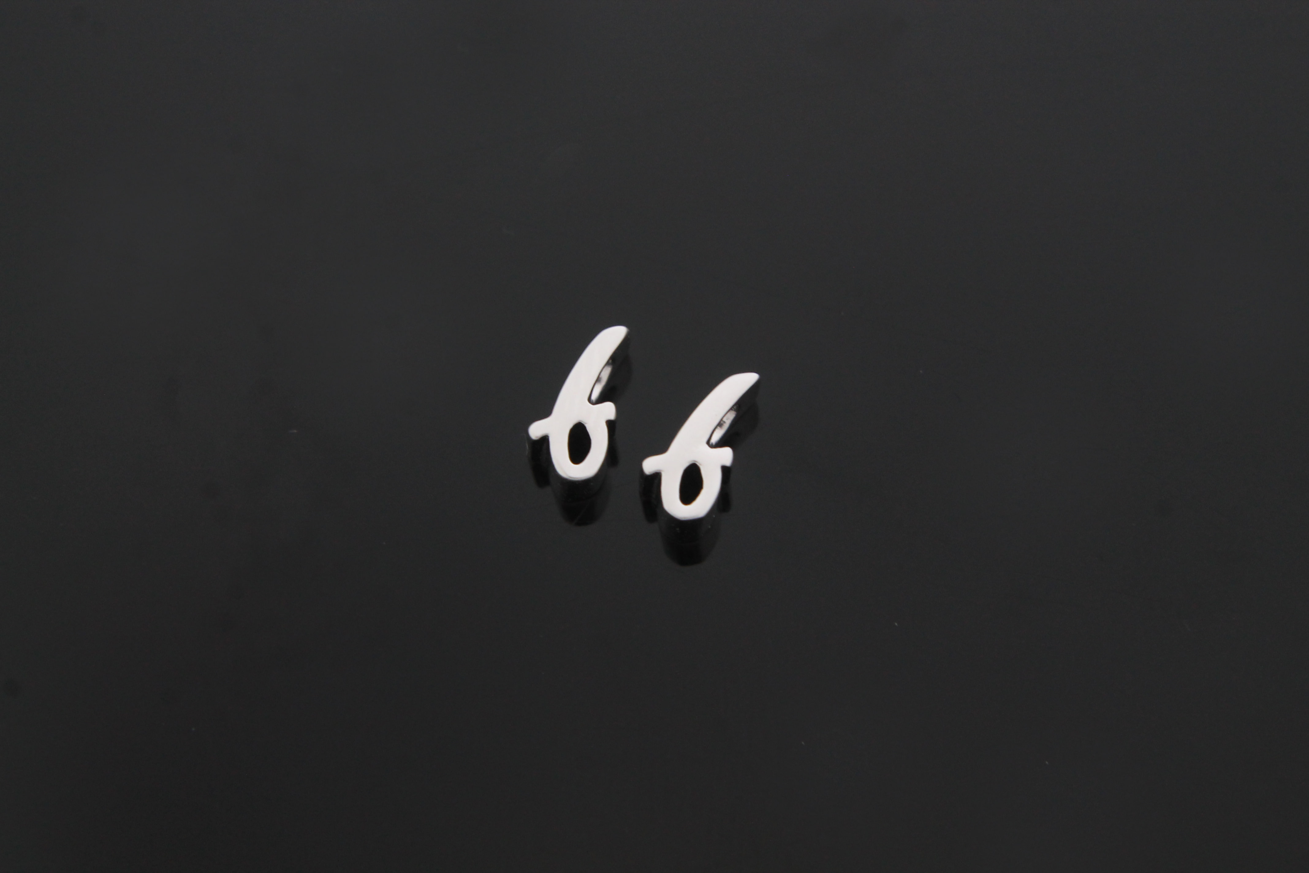 알파벳소문자 f, AF-R10, 2개, 무광화이트골드도금, 7x4x3mm