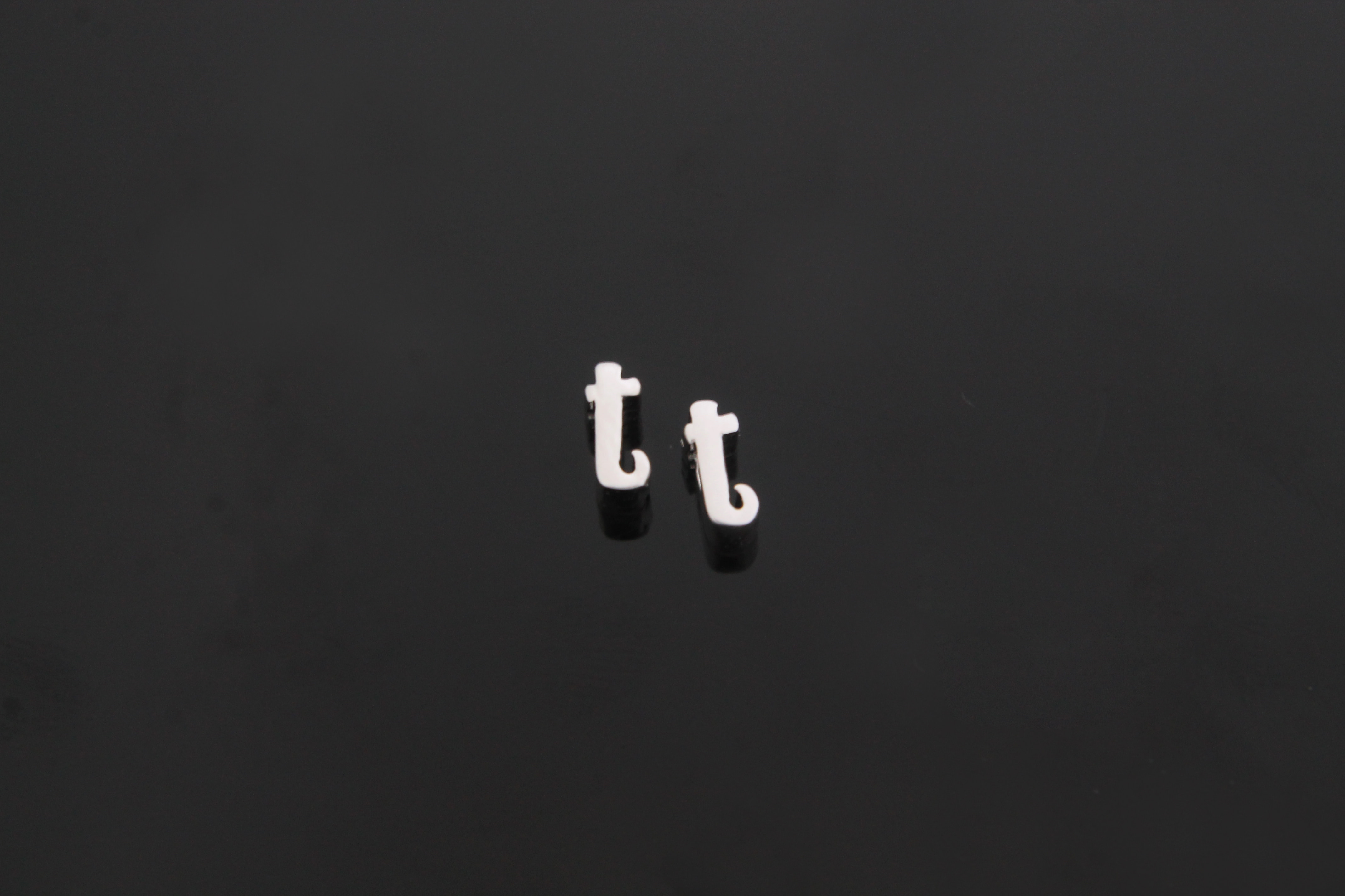 알파벳소문자 t, AT-R10, 2개, 무광화이트골드도금, 6x6x3mm