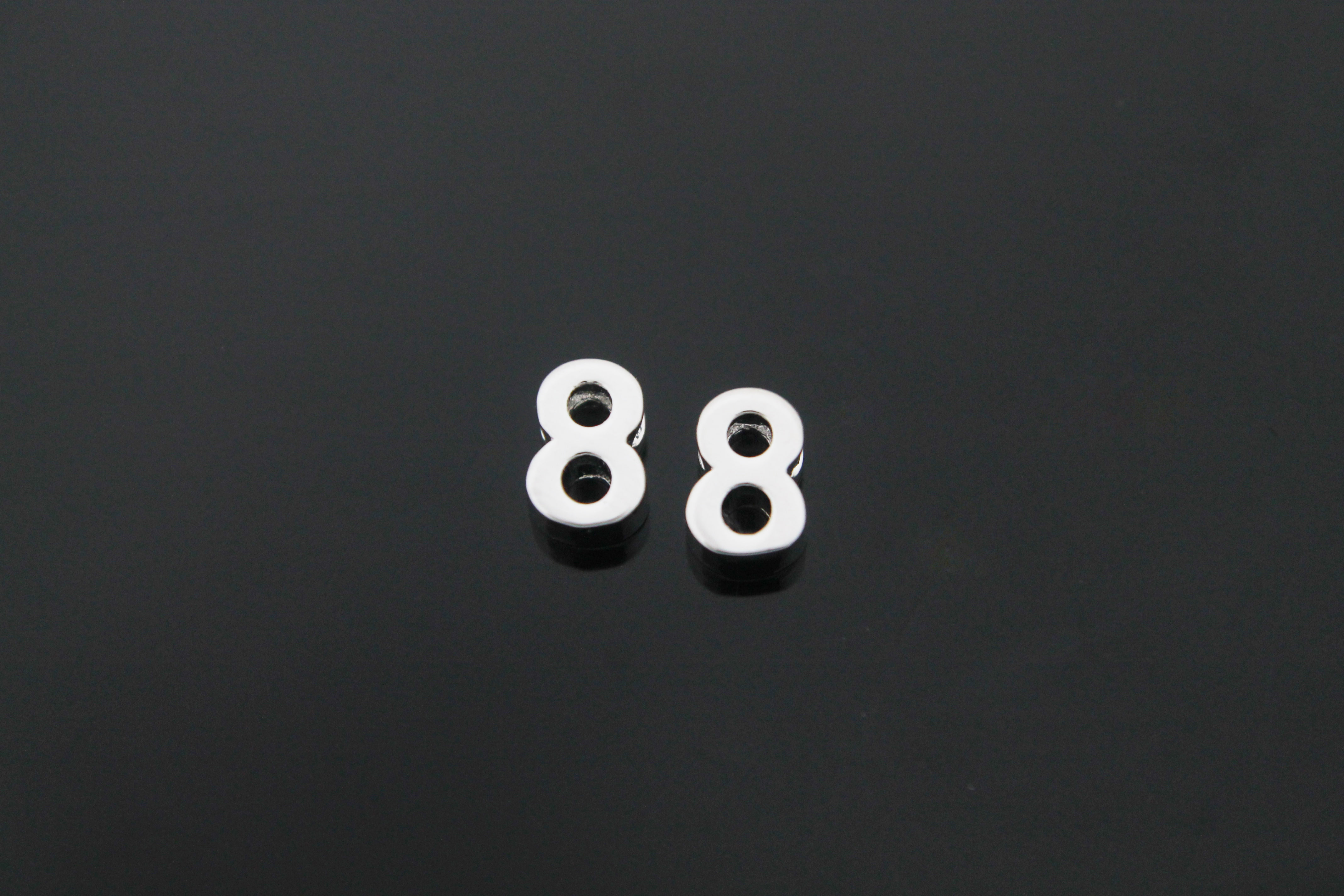 작은 숫자 8 펜던트, NU-R8, 2개, 로듐도금, 7x5.3x2.6mm