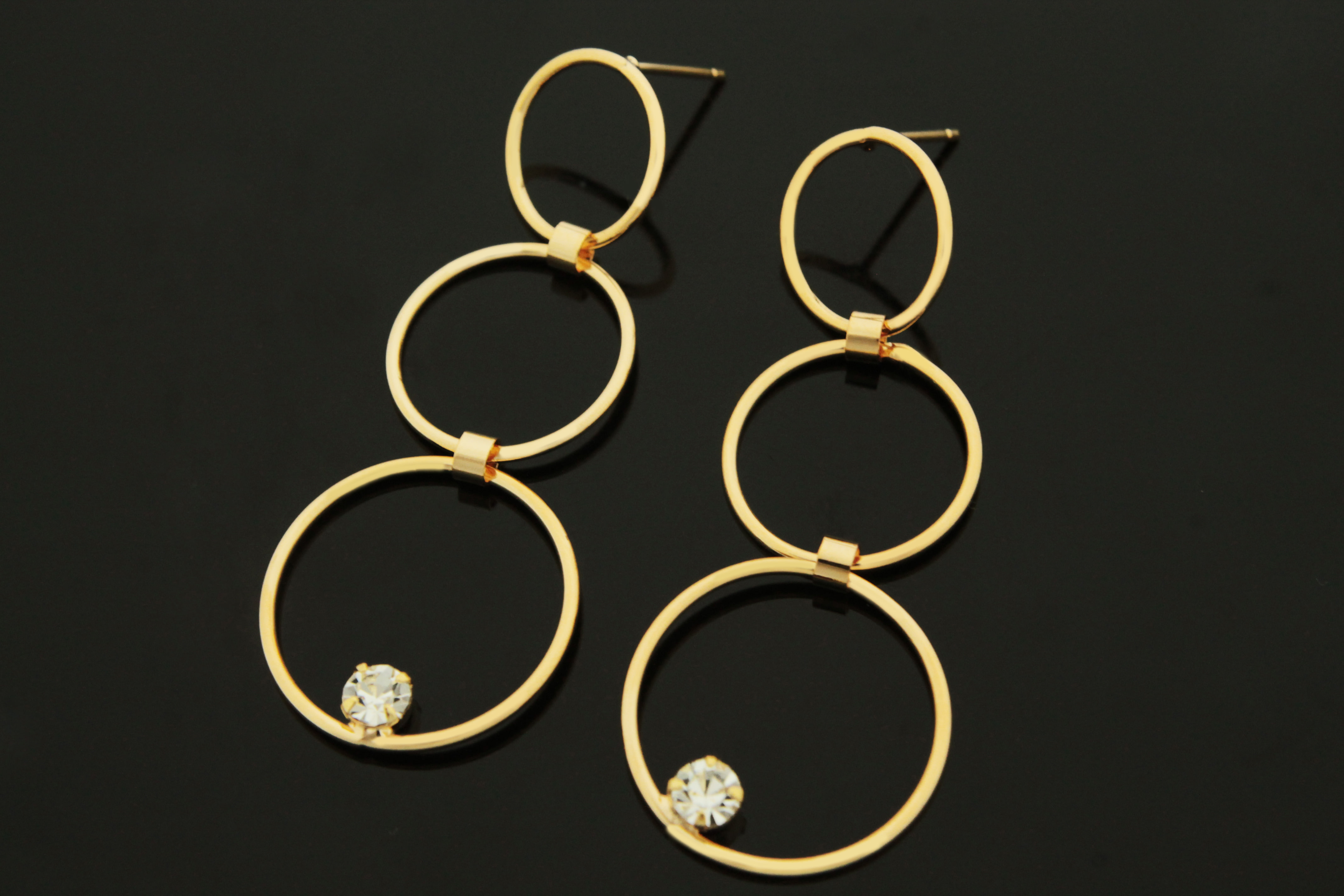 트리플 링 큐빅 귀걸이, T62-P7, 2개 (1쌍), 골드도금, 브라스 포스트, 무니켈, 48x19mm, 두께 1mm