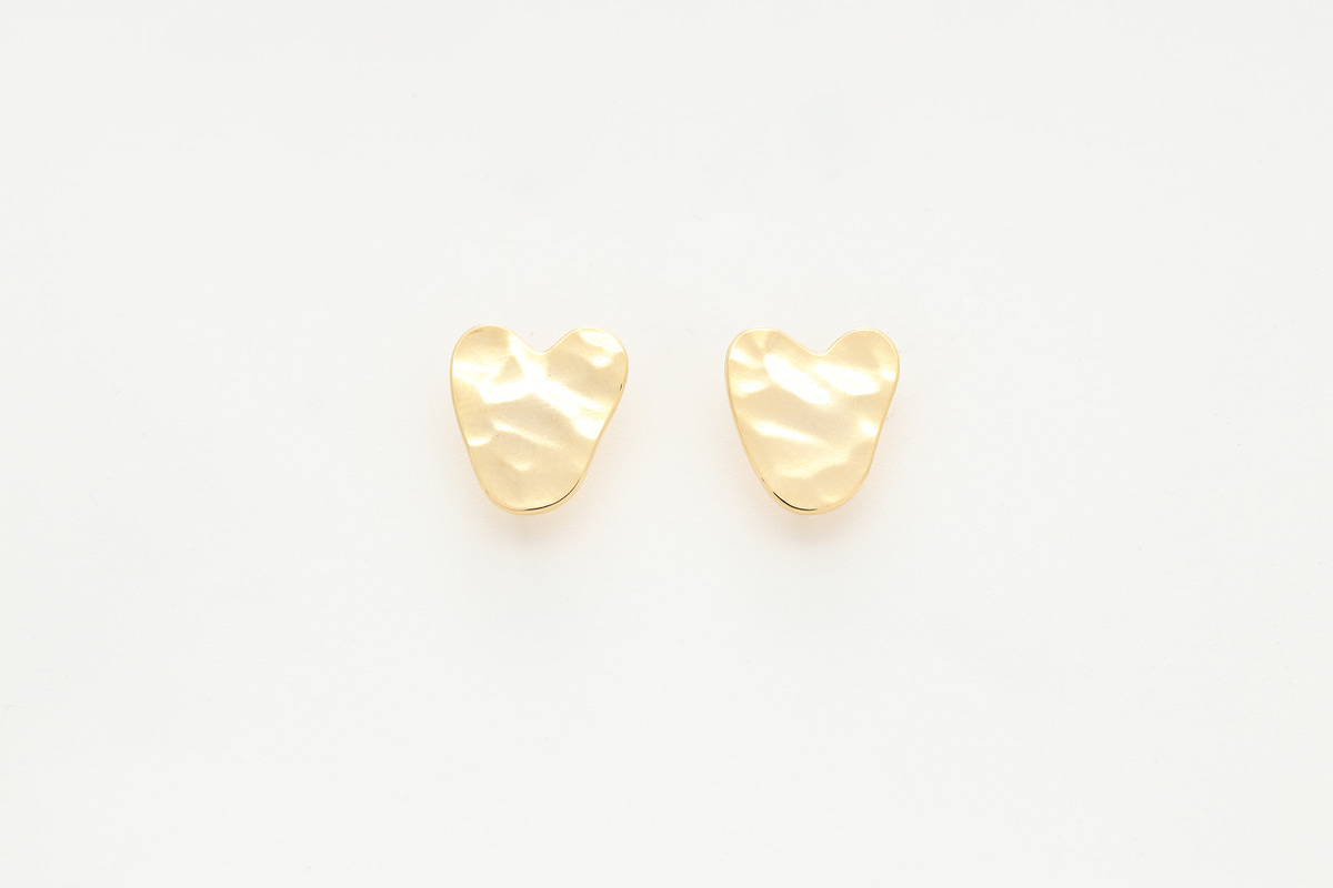 [T59-P7] Vintage heart post earrings, Brass, Nickel free, Earring component, Good for dangle, Dainty earring makings, 2 pcs