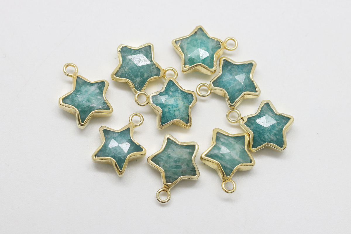 [N49-R4] Star gemstone charm (Amazonite), Gold plated 925 silver &amp; copper, Gemstone, Nickel free, Jewelry making supplies, 1 piece