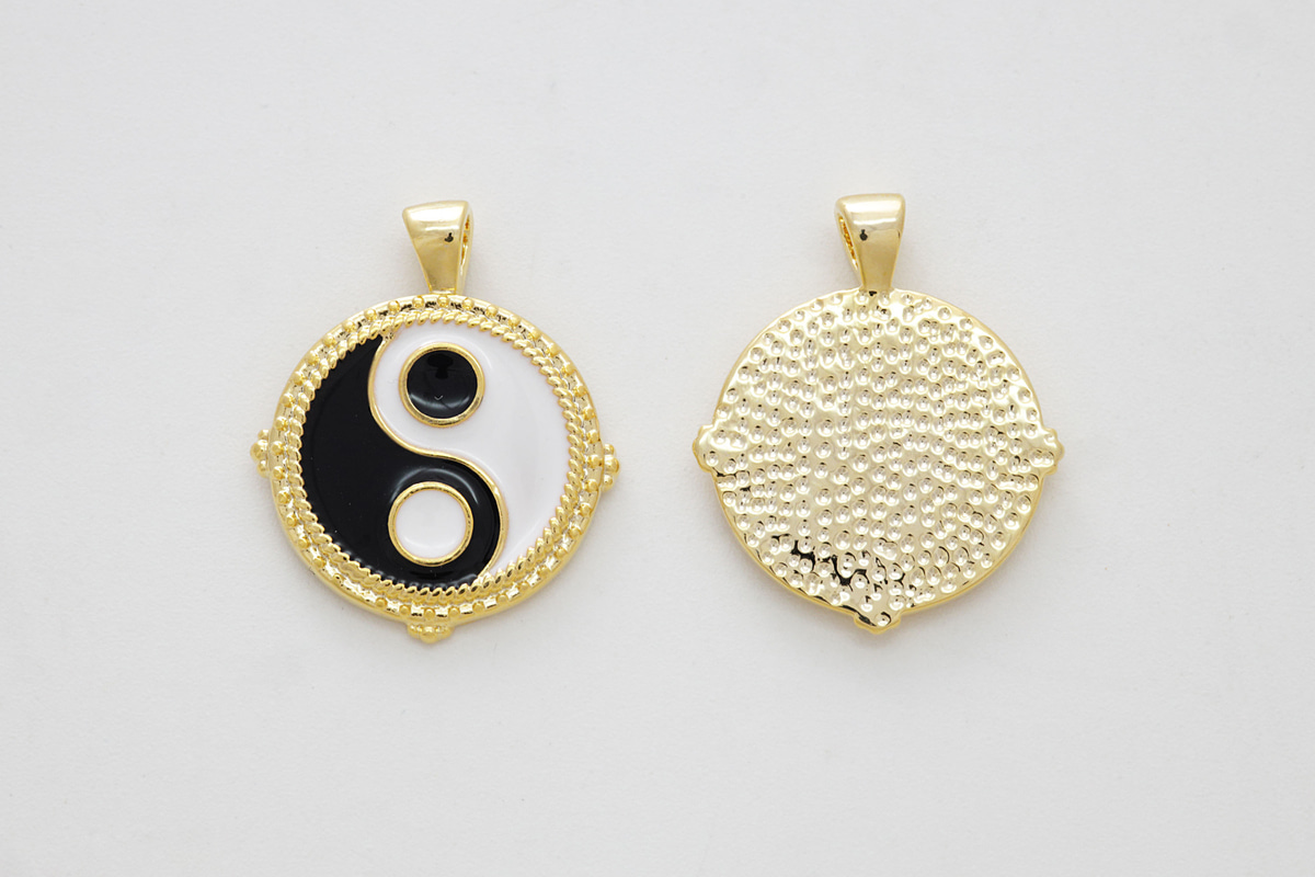 [N50-G1] Yin-Yang pendant, 16k gold plated brass, Epoxy, Nickel Free, Wholesale jewelry supplies, Unique charm, 1 piece