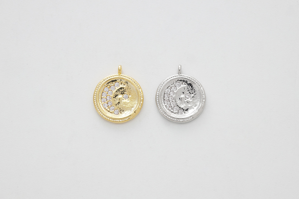 [N46-VC6] Moon and star charm, Brass, Cubic zirconia, Nickel free, Round pendant, Jewelry making supplies, Wholesale jewelry, 1 piece (N46-G10, N46-G10R)