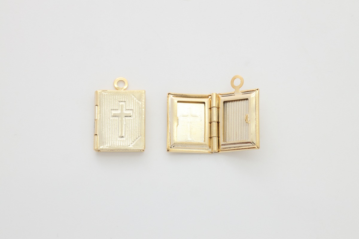 [Q8-G16] Cross-engraved locket pendant, 16K gold plated Brass, Nickel free, Unique charm, Jewelry making supplies, 1 piece