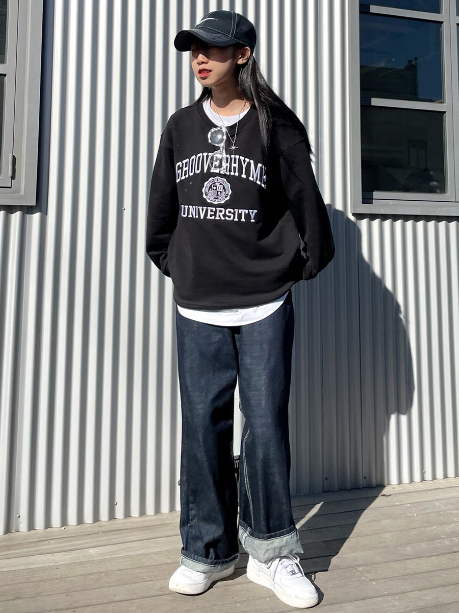 University Sweatshirt (Black)