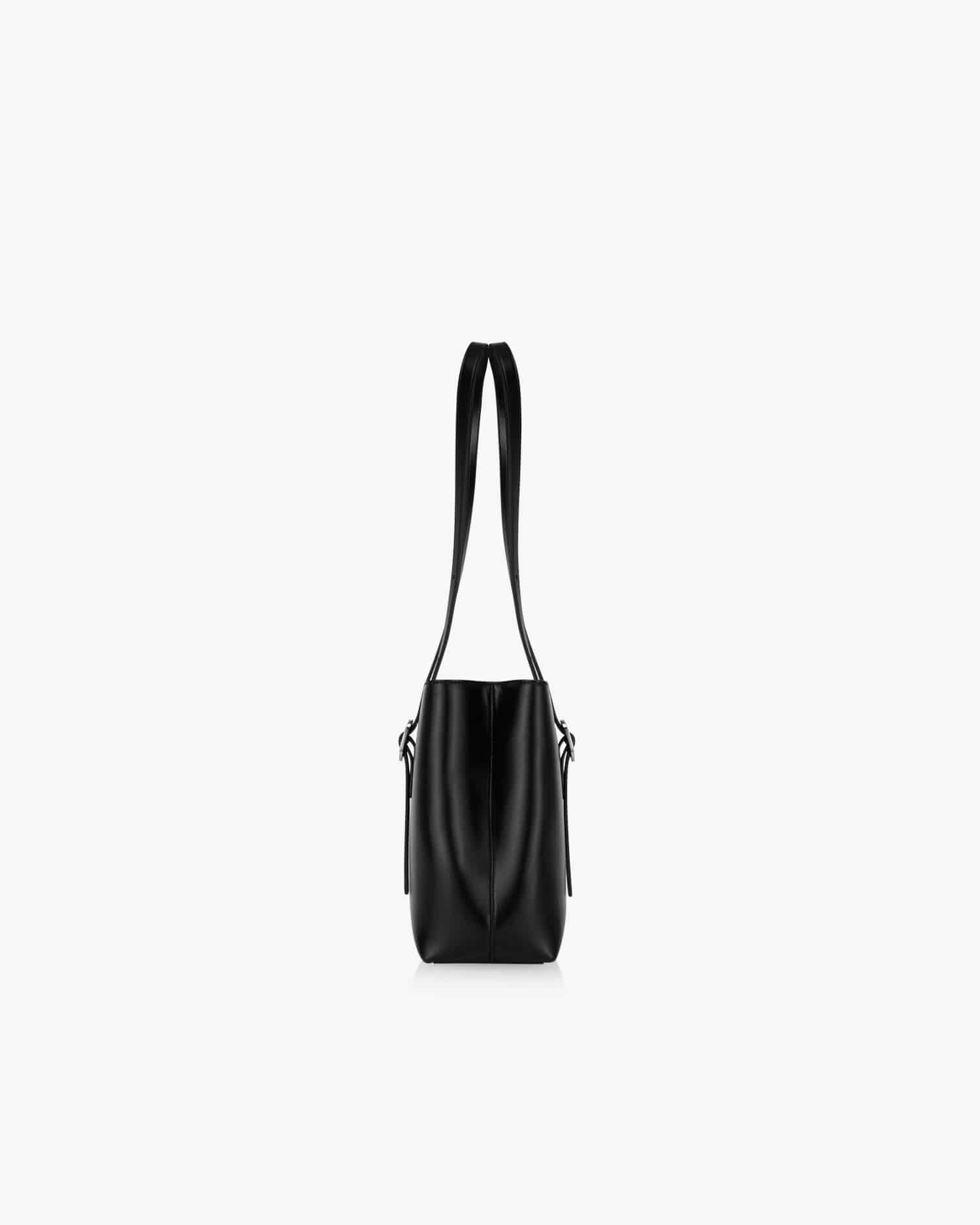 【FIND KAPOOR】 Pillow Shoulder Bag 31 3色 ★送料関税込み★ FIND KAPOOR】 Pillow Shoulder Bag 31 3色 ☆送料関税込み