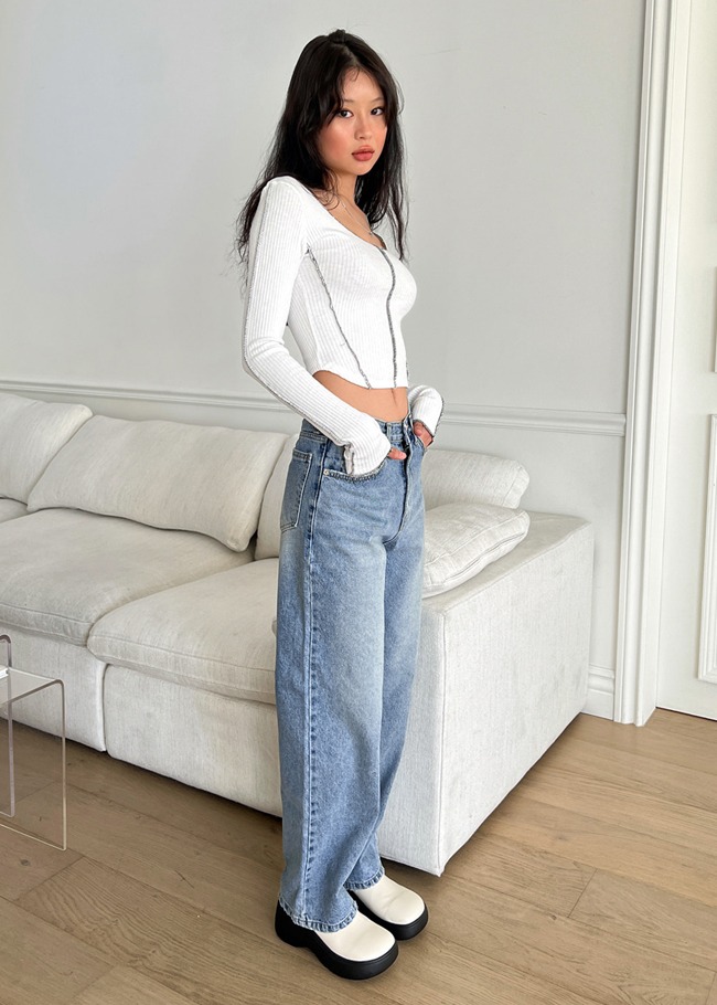 Wide Leg Washed Baggy Jeans