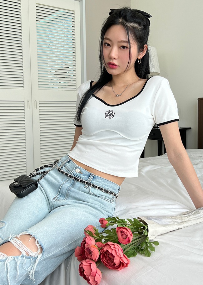 Flower Embroidered Front Cropped T-Shirt
