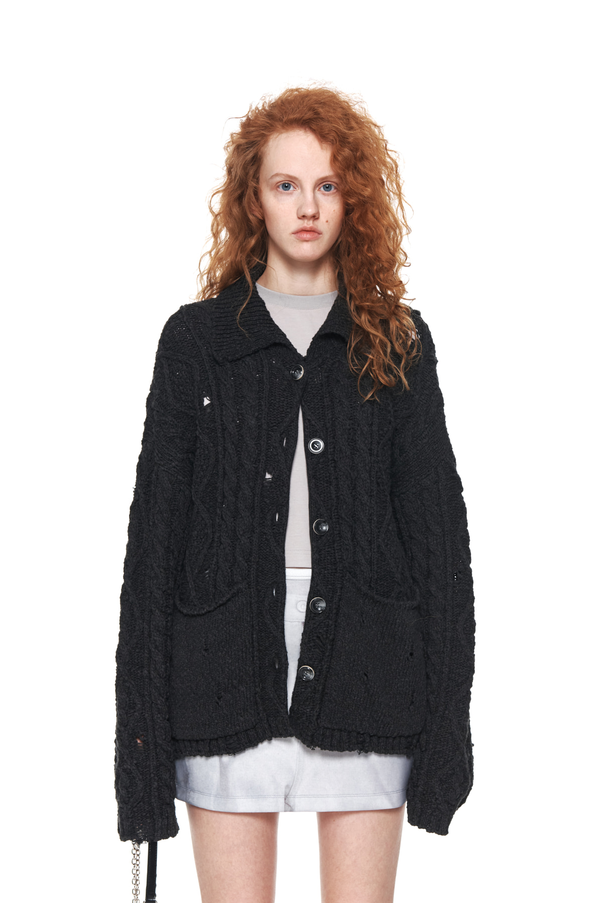 DAMAGE CABLE CARDIGAN IN CHARCOAL