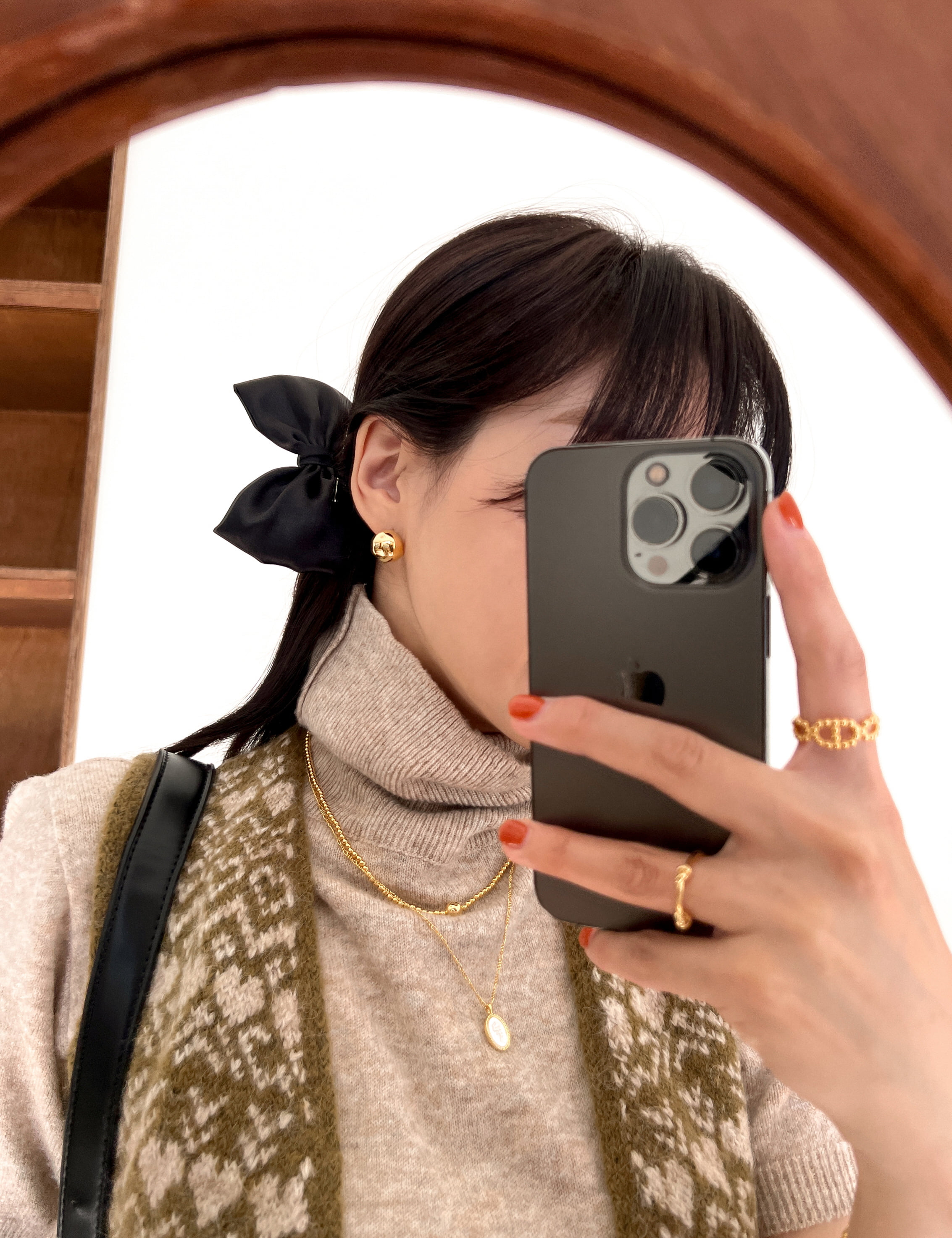 [한쌍] 실크공단 양쪽 블랙 앞 옆머리 여성 머리 핸드메이드 리본 집게핀