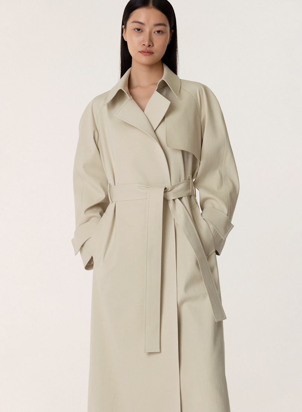 SS23 Flap Trench Coat Egg-Shell