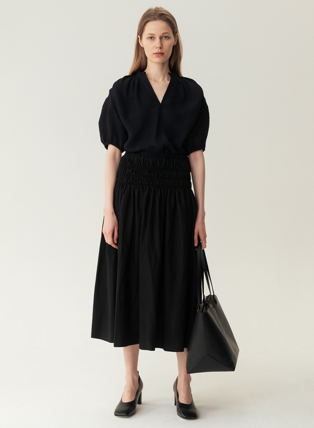 RESORT23 Shirred Maxi Skirt Black