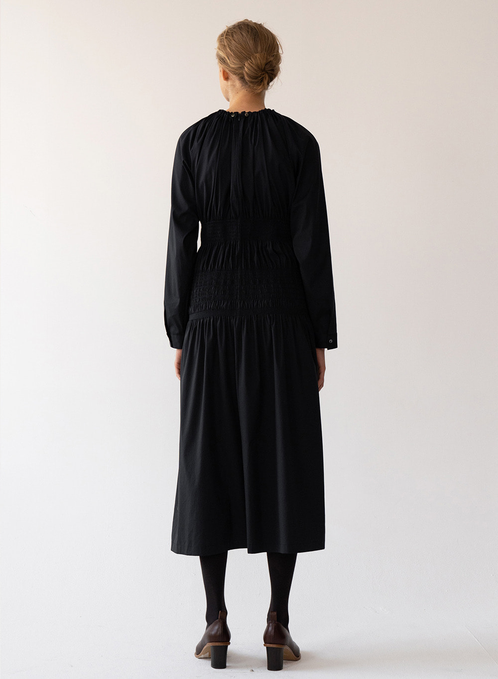 [FW20 ESSENTIAL] Double Smocked Dress Navy
