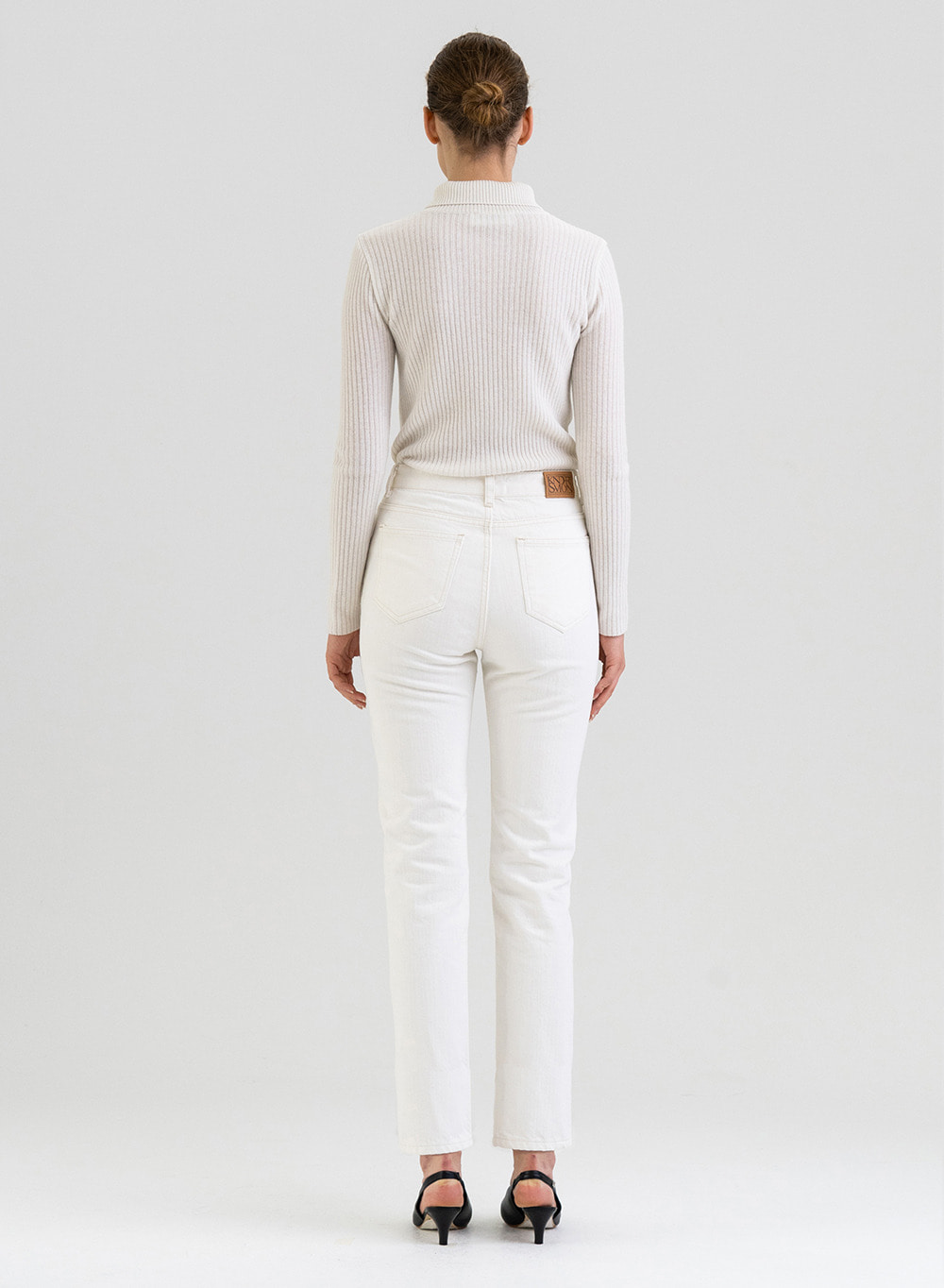 FW21 Slim-Fit Jeans White