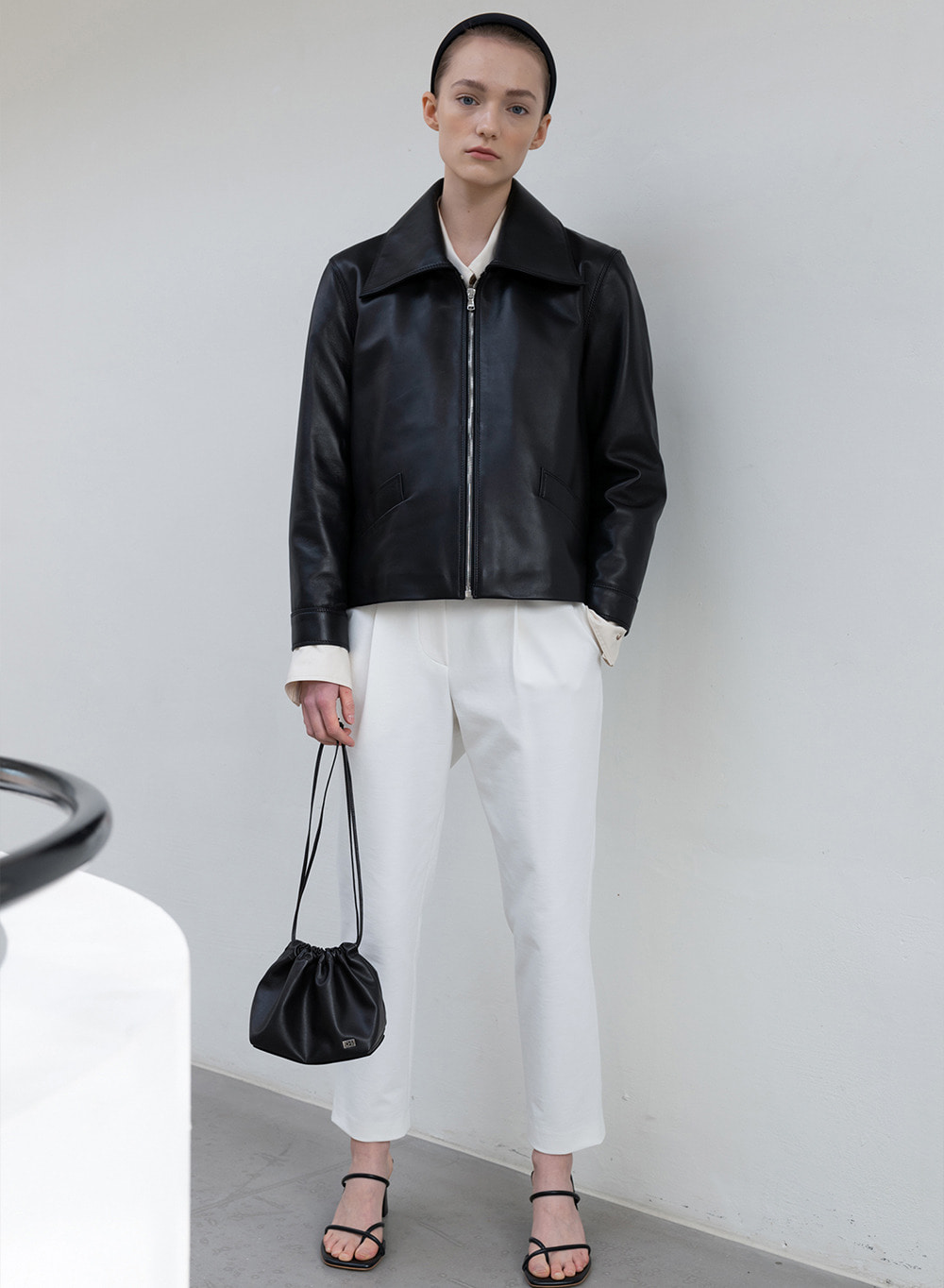 [Exclusive] Crop Italian Leather Jacket Black