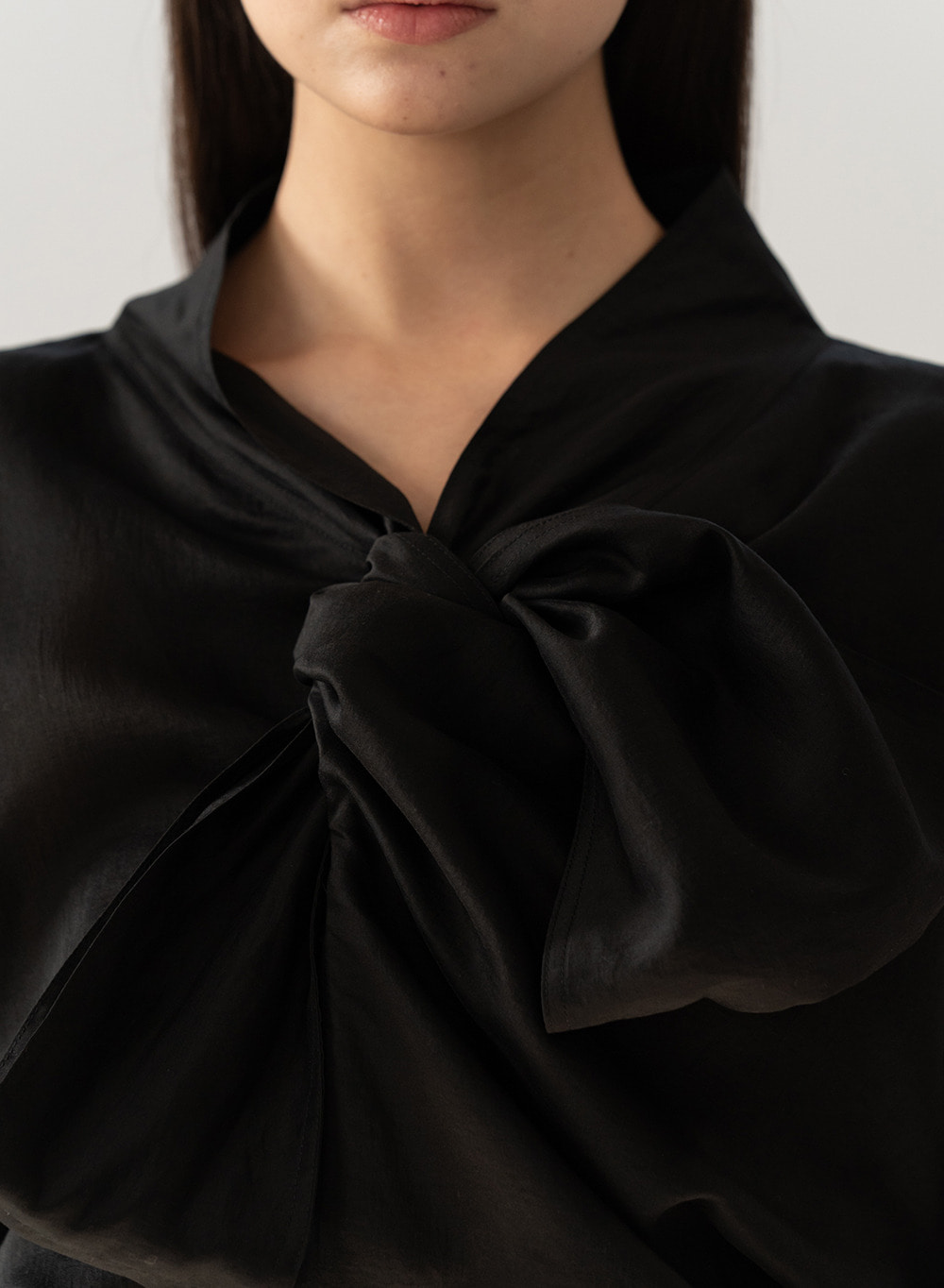 SS22 Bow Detailed Blouse Black
