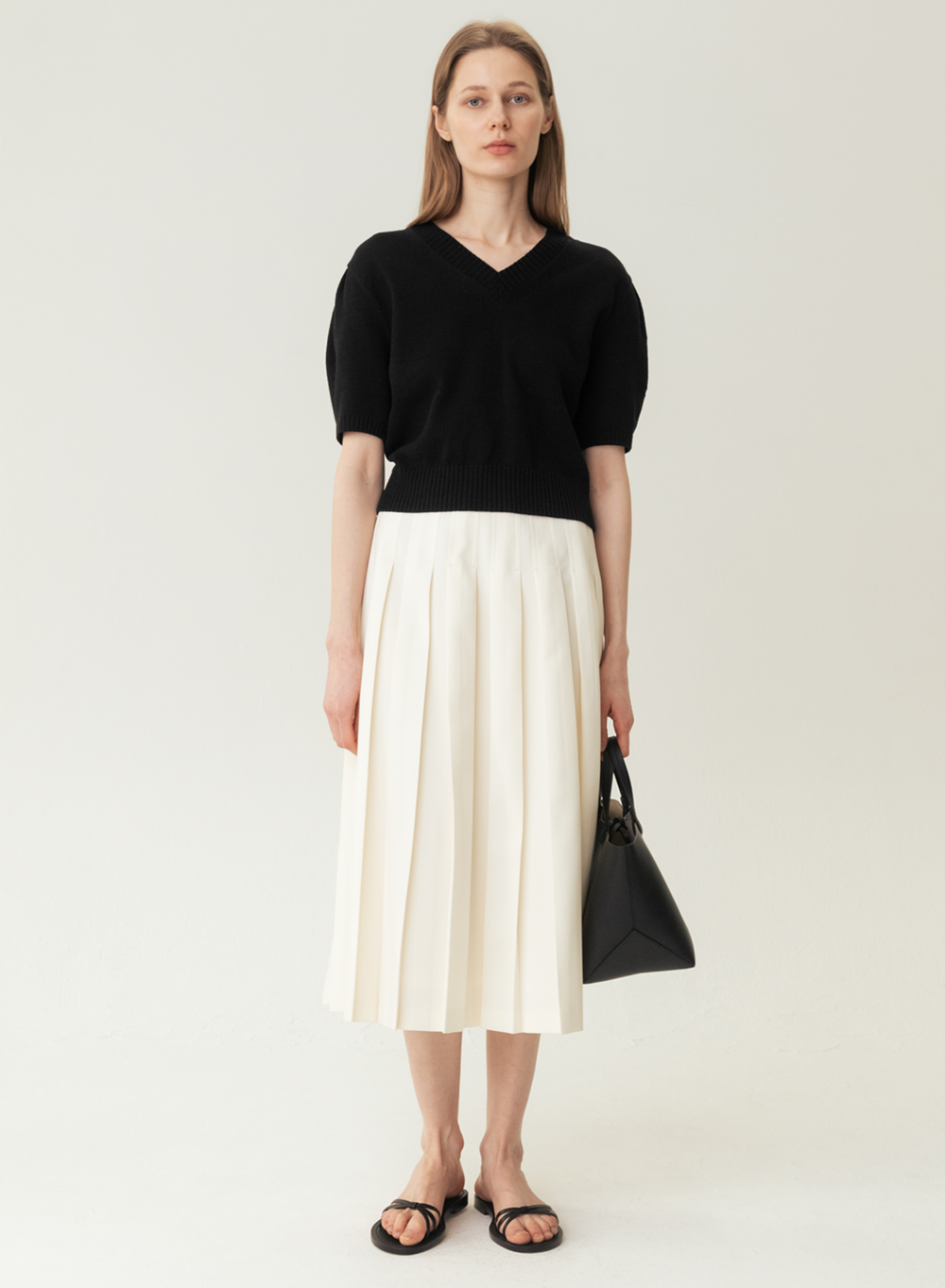 RESORT23 Puff Sleeve Knitted Top Black