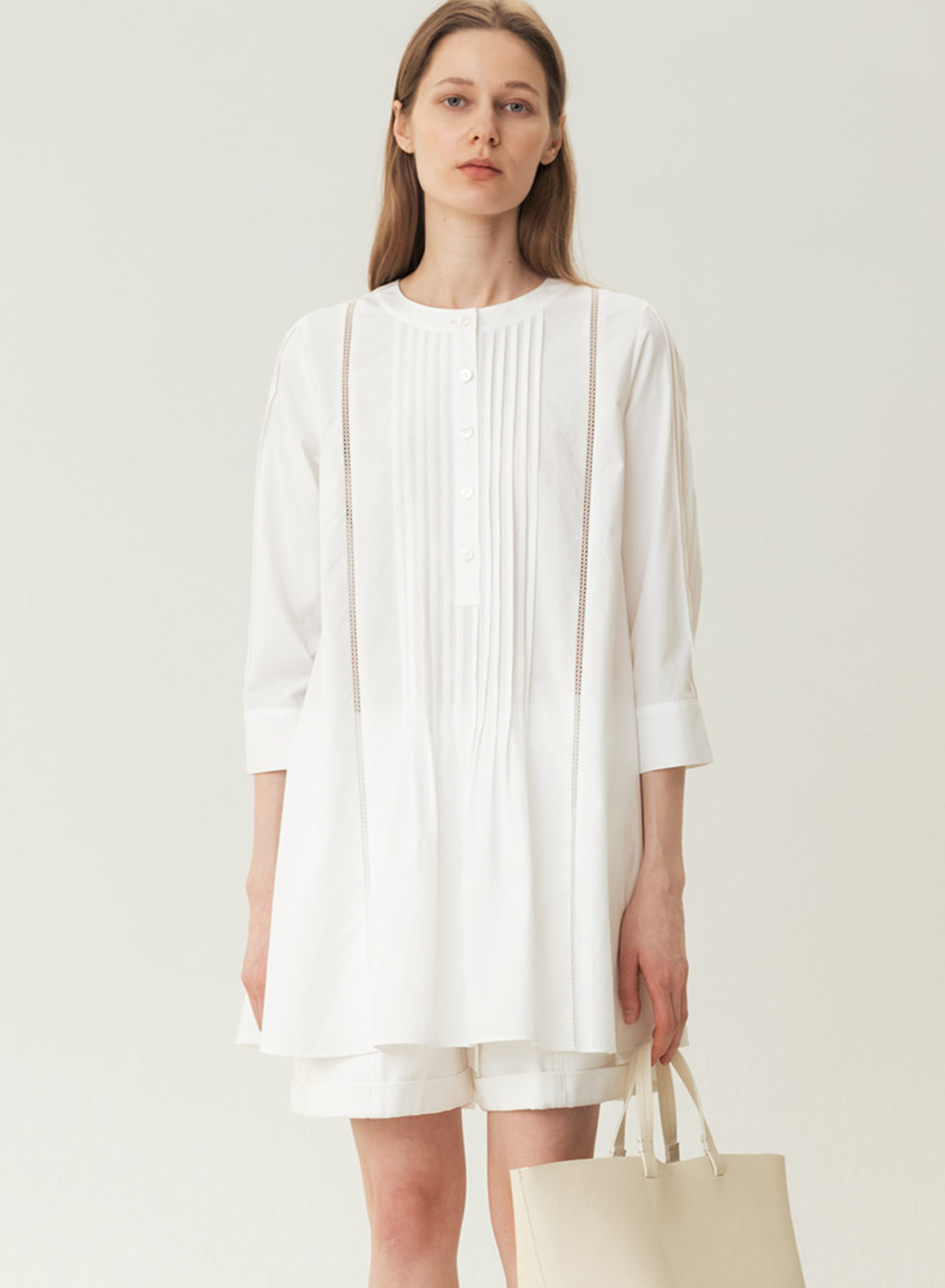 RESORT23 Bronte Lace Trimming Long Blouse Pearl-White