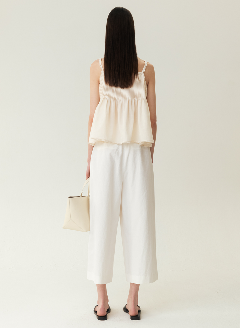 RESORT23 Cropped Cotton Balloon Trousers Ivory