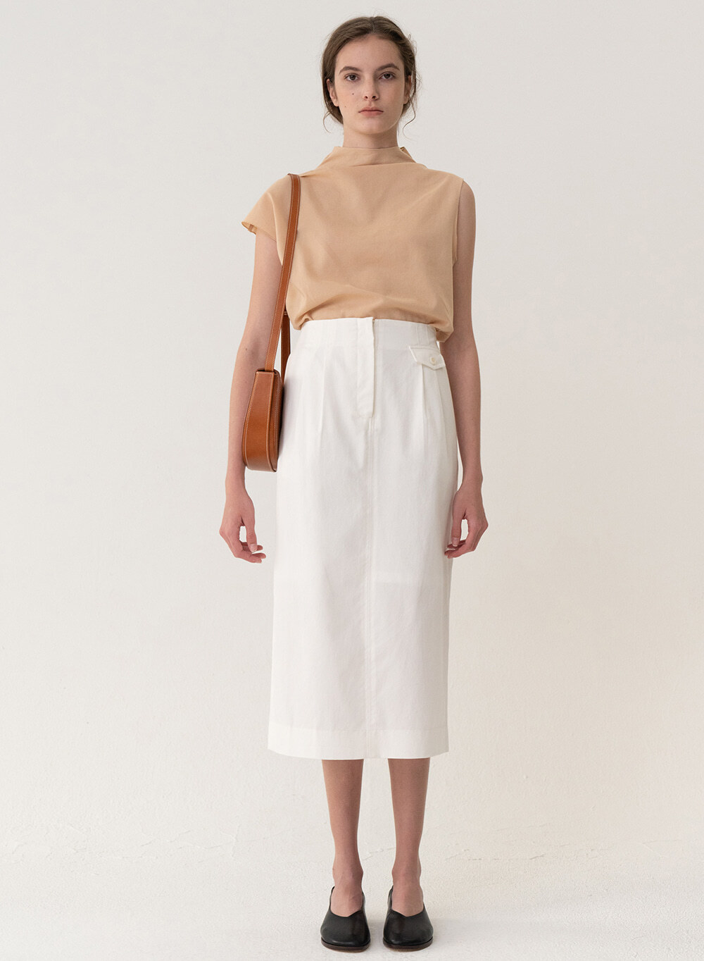 [예약배송] [ESSENTIAL] Original H-line Skirt White