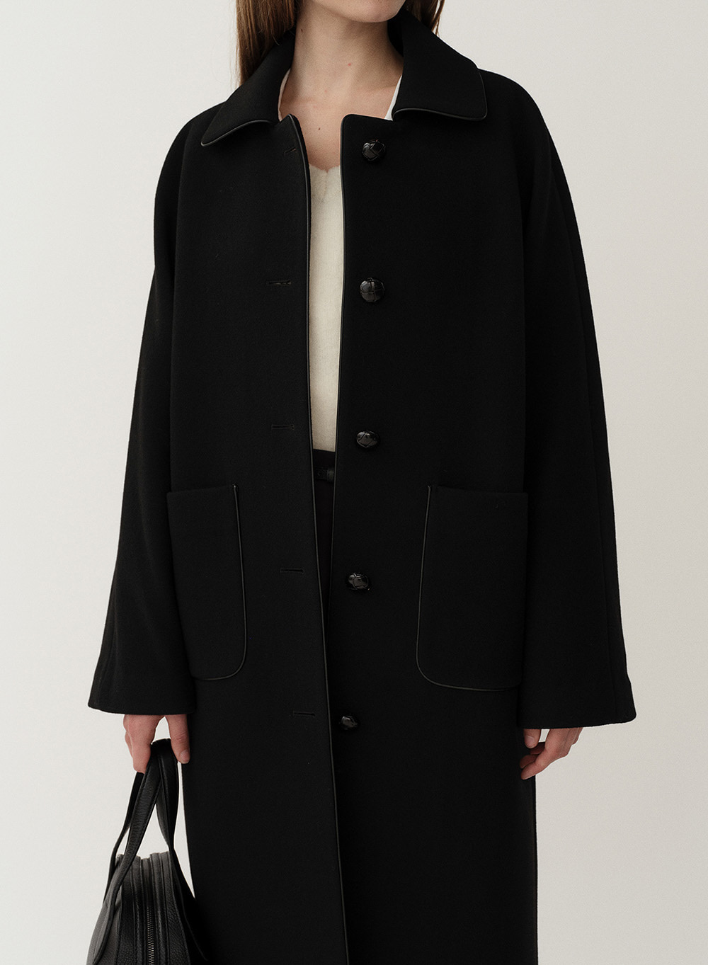 PF23 Ambre Wool Single Coat Black
