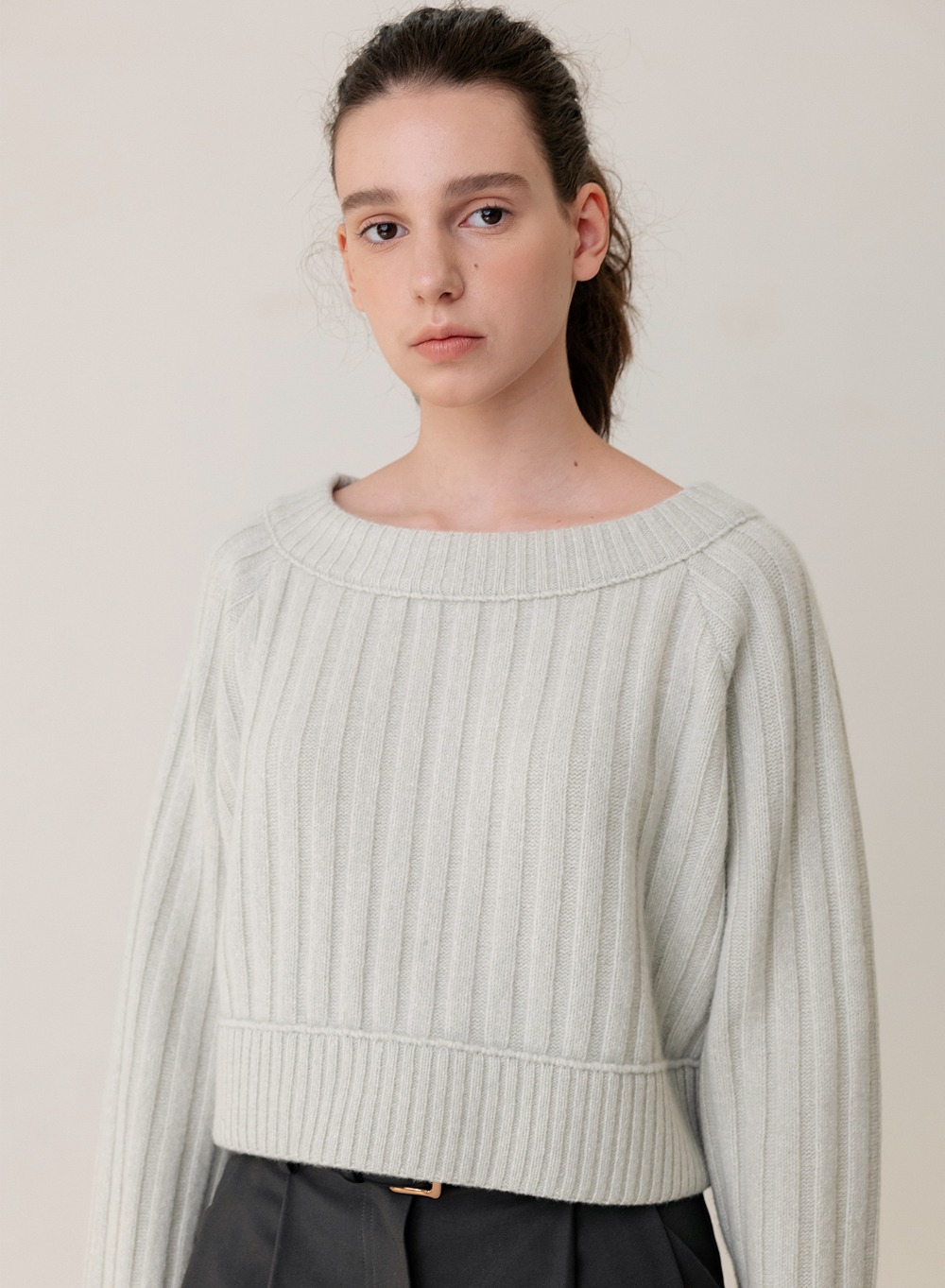 Merino Wool Cropped Bold Sweater Pale-Green