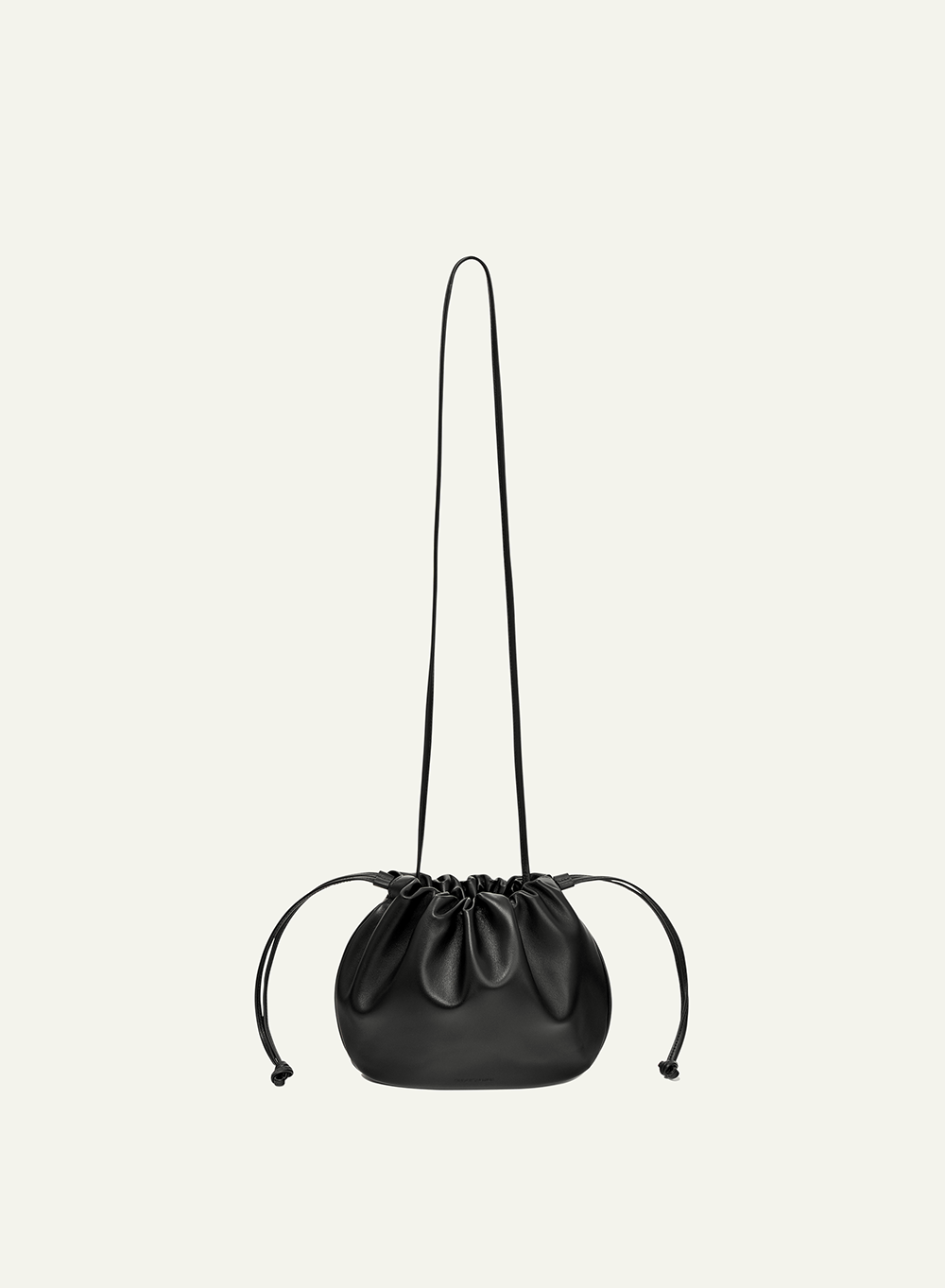 RS24 String Leather Bag Medium Black