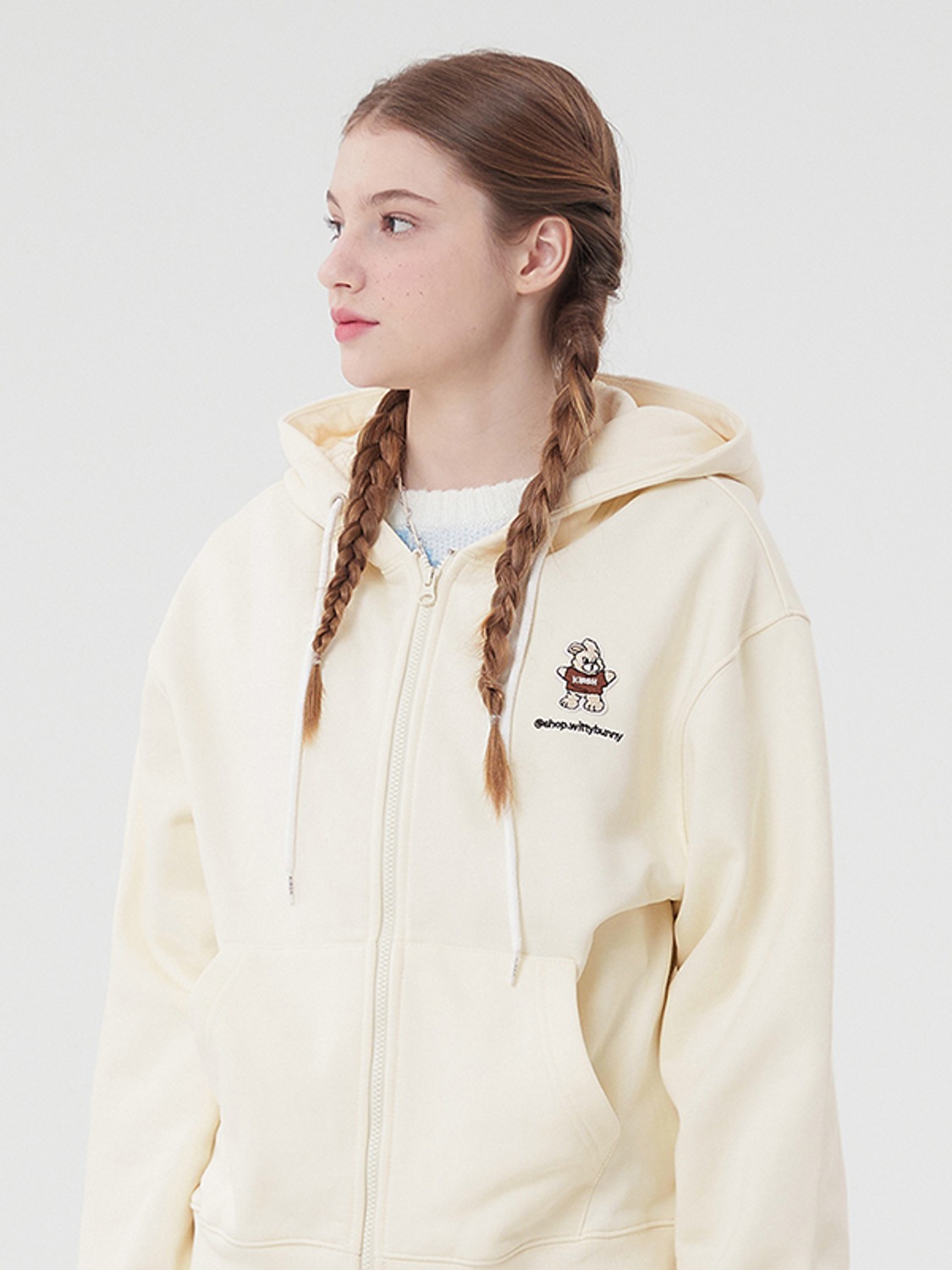 WITTY BUNNY HOODIE ZIP UP [IVORY]