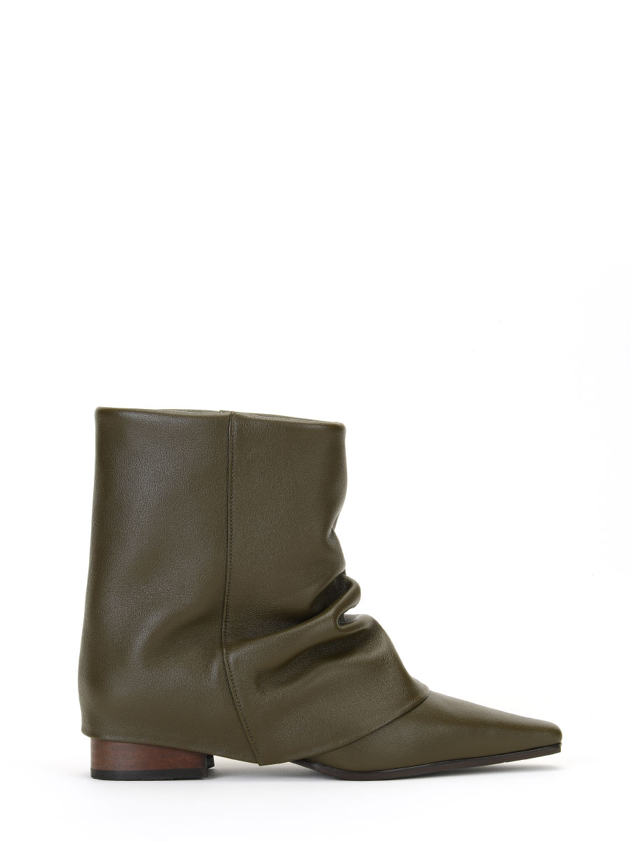 Pointed Wrinkle Leather Boots (Khaki)
