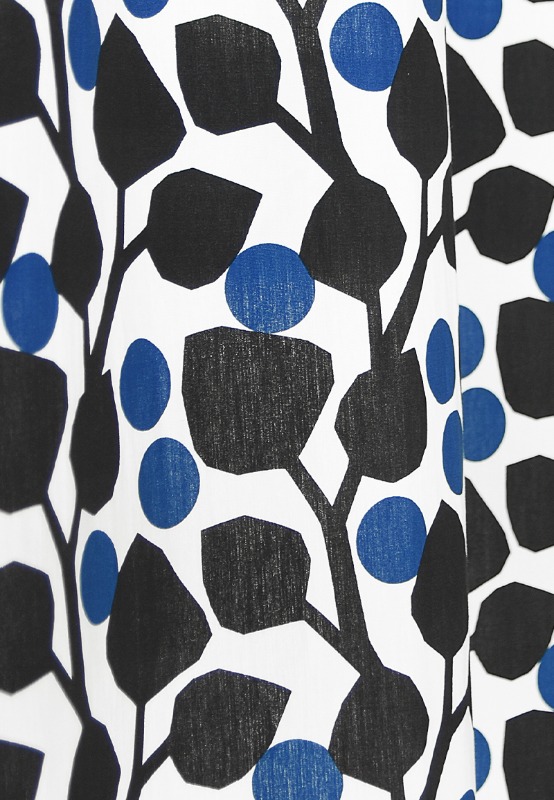 Blueberry Curtain by Jessica Nielsen 블루베리 커튼 by 제시카 닐슨