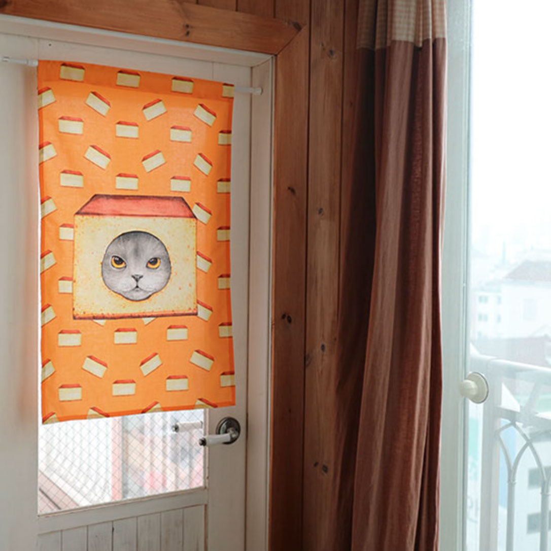 Side curtain - Castella cat (51✕81cm)