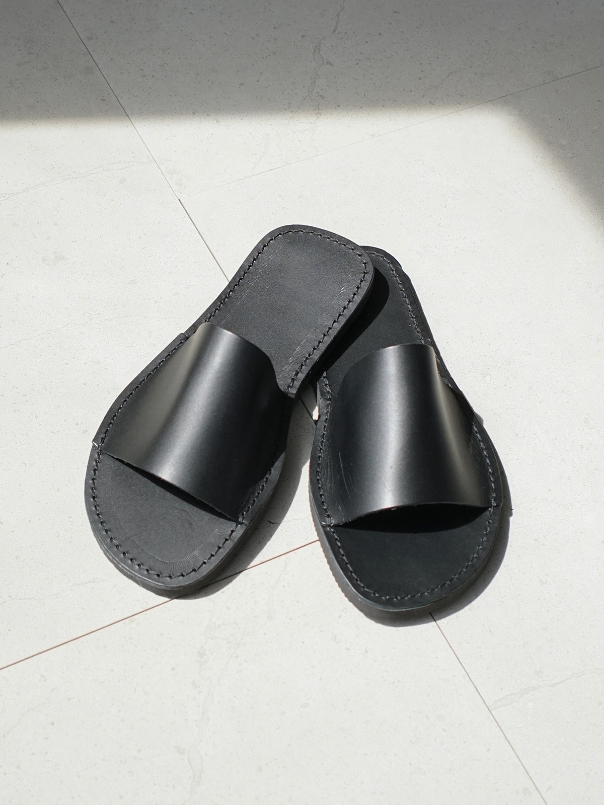Cover Basic Sandals Black