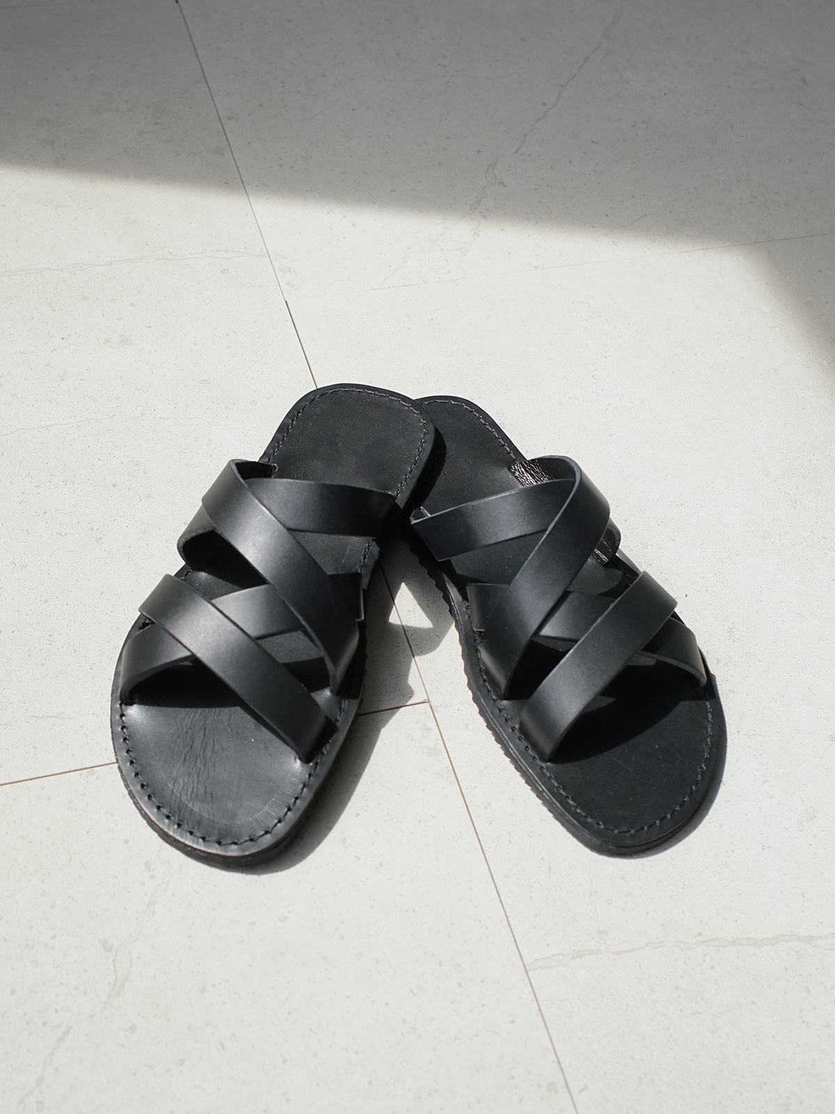 Multi Cross Sandals Black