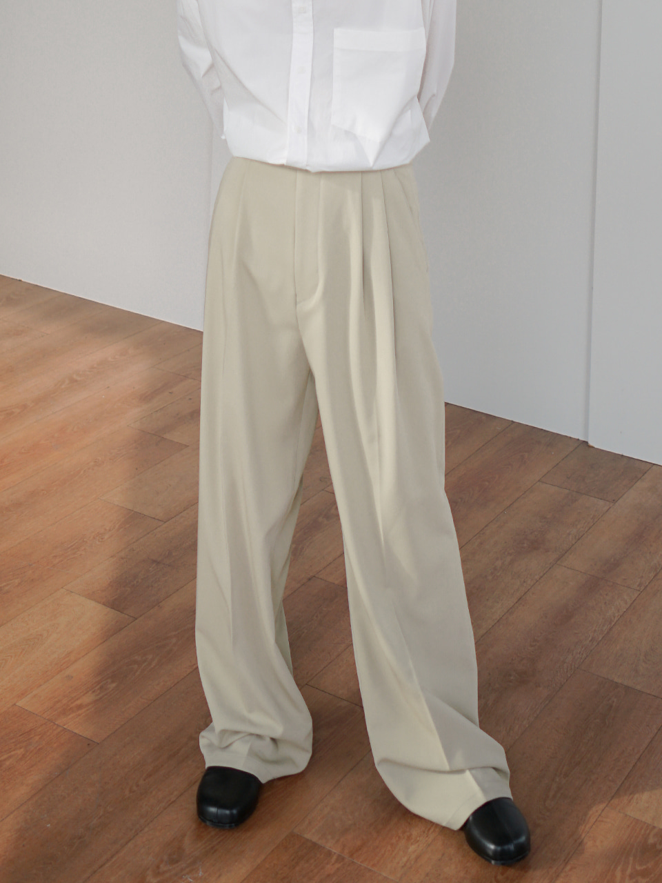 Flake Tuck Trousers (2color)