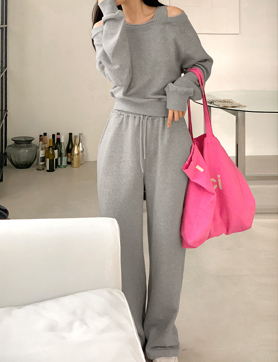 RIRINCO オフショルダートレーナー＆ウエストゴムパンツセット