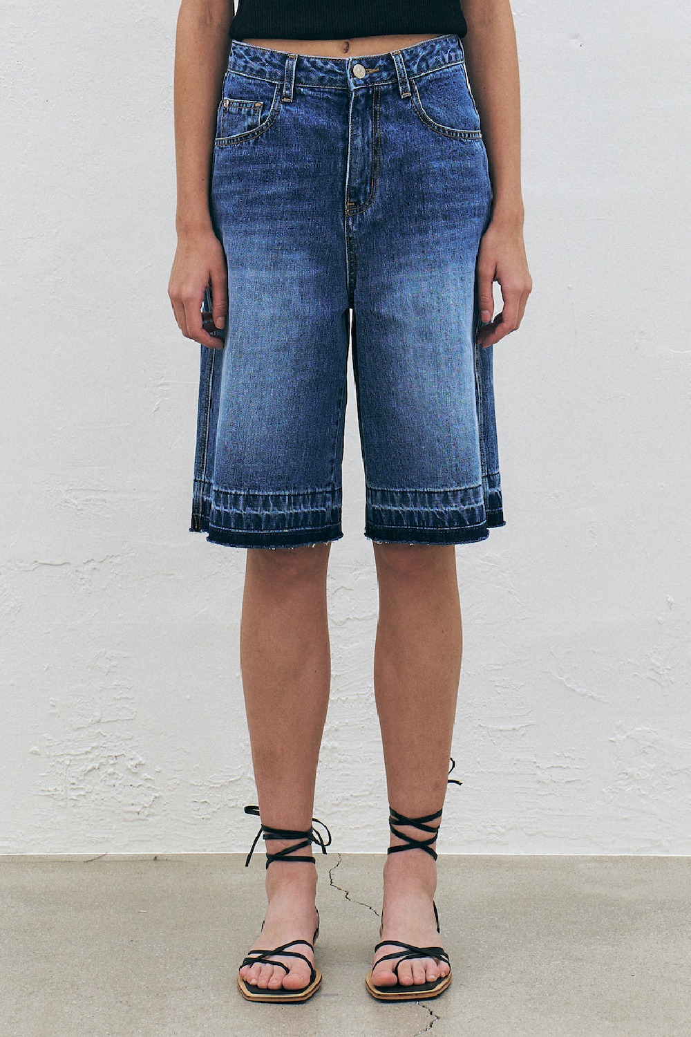Cotton Bleu Kiss and Make Up  Frayed Hem Shorts in Mauve main image 0