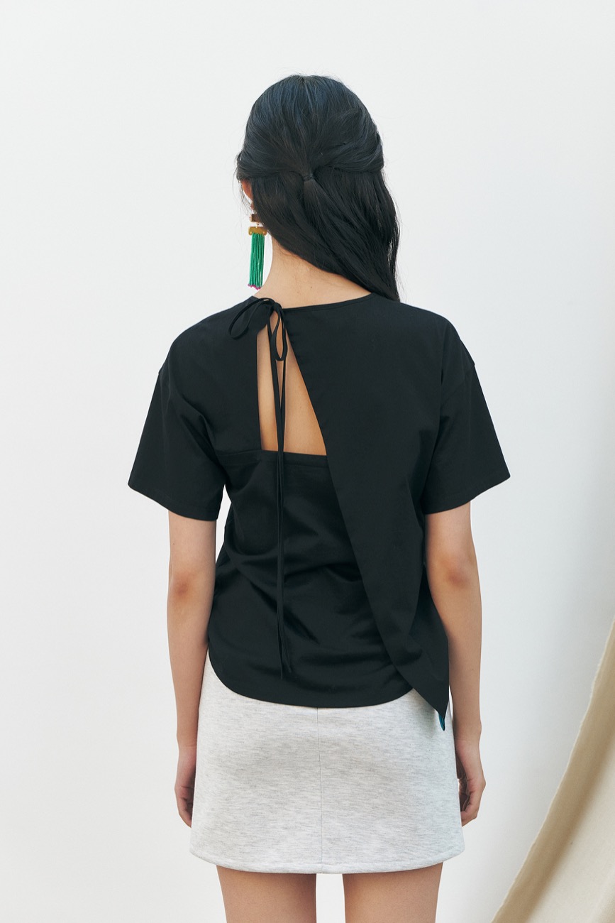 Back Pleated Ribbon T-Shirt, Black