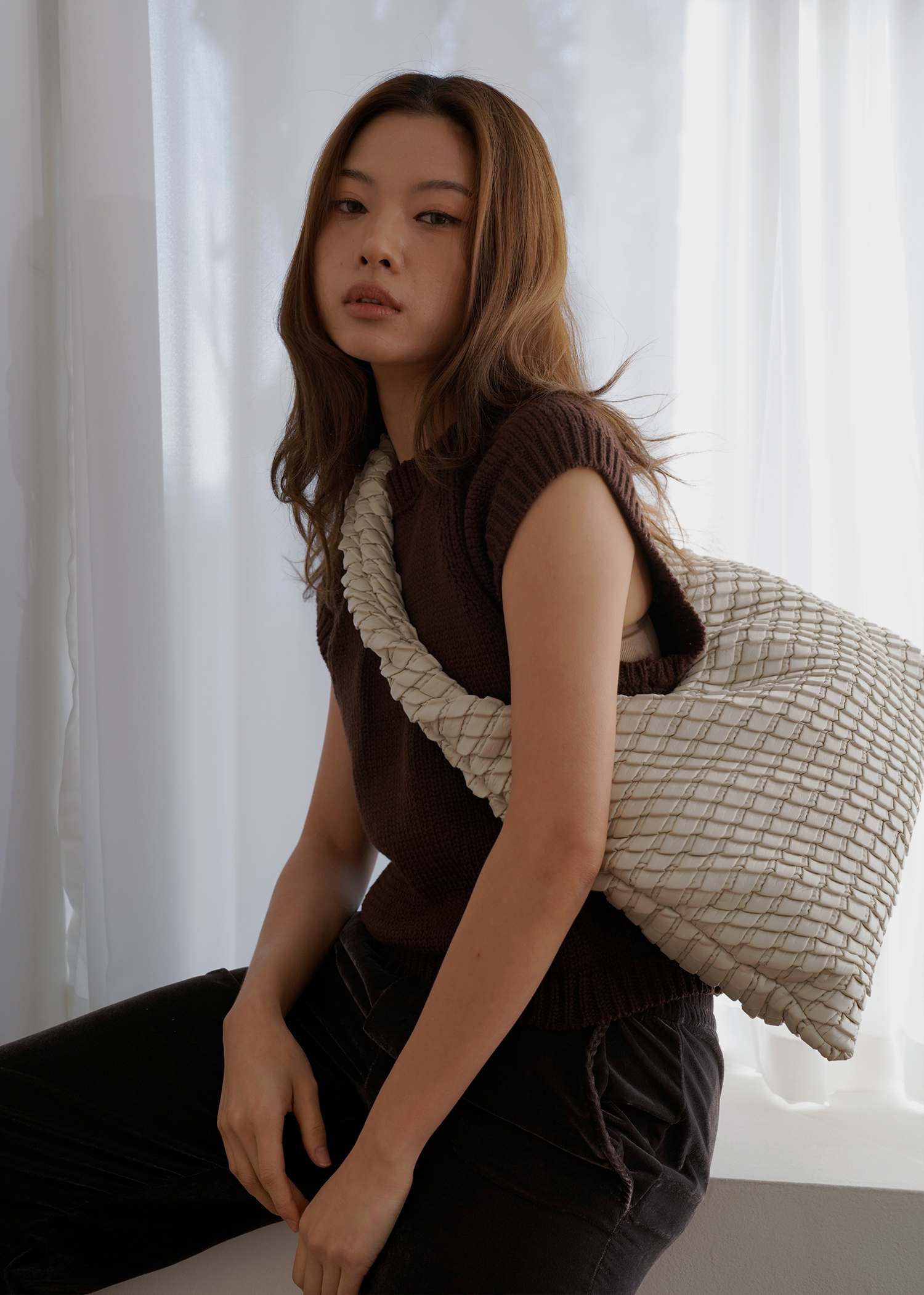 ☆KWANI☆Textured Hobo Bag Small トートバッグ 韓国発 KWANI Textured Hobo Bag Black – NOTAG GLOBAL