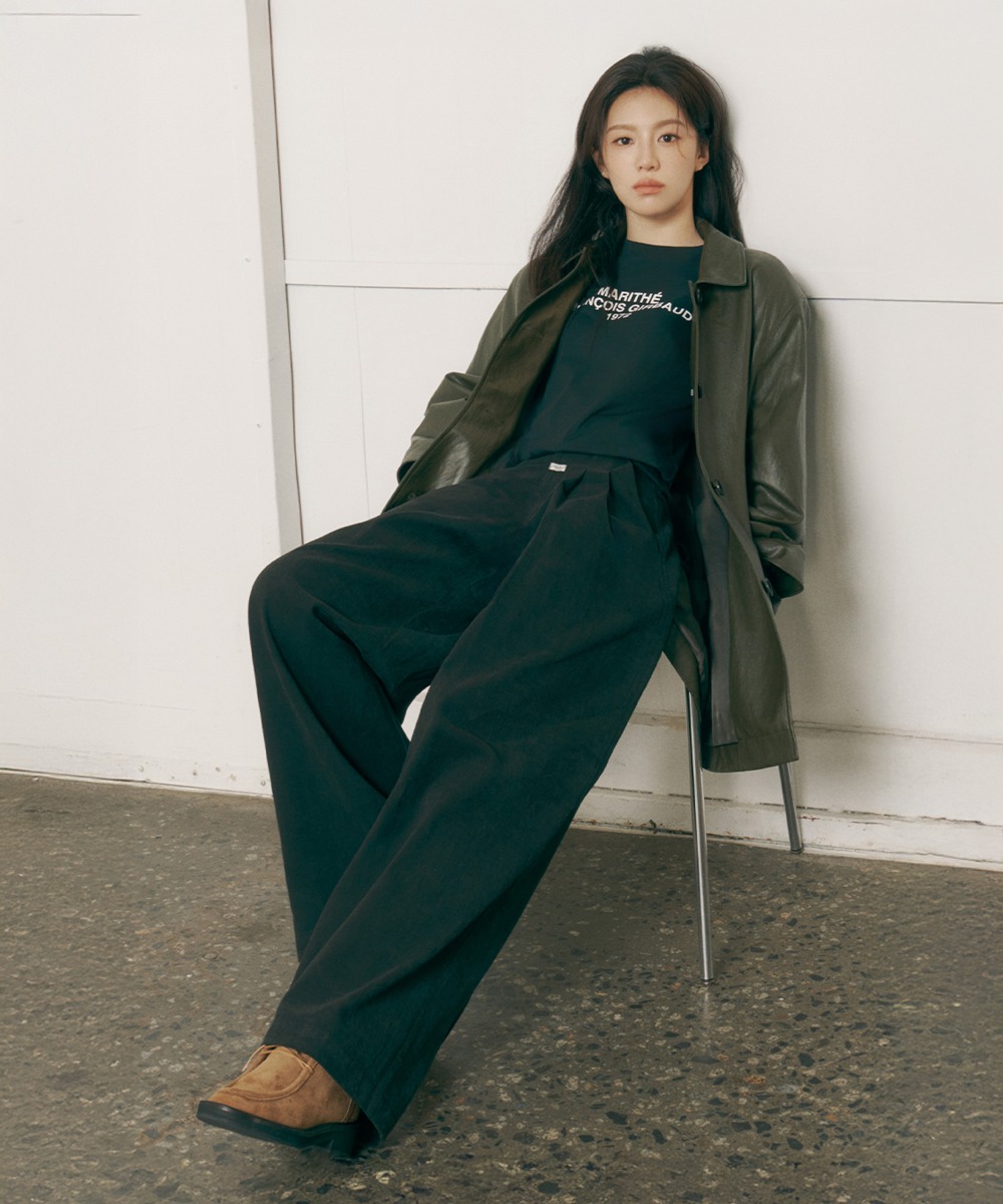 W WIDE TWO TUCK CHINO PANTS black