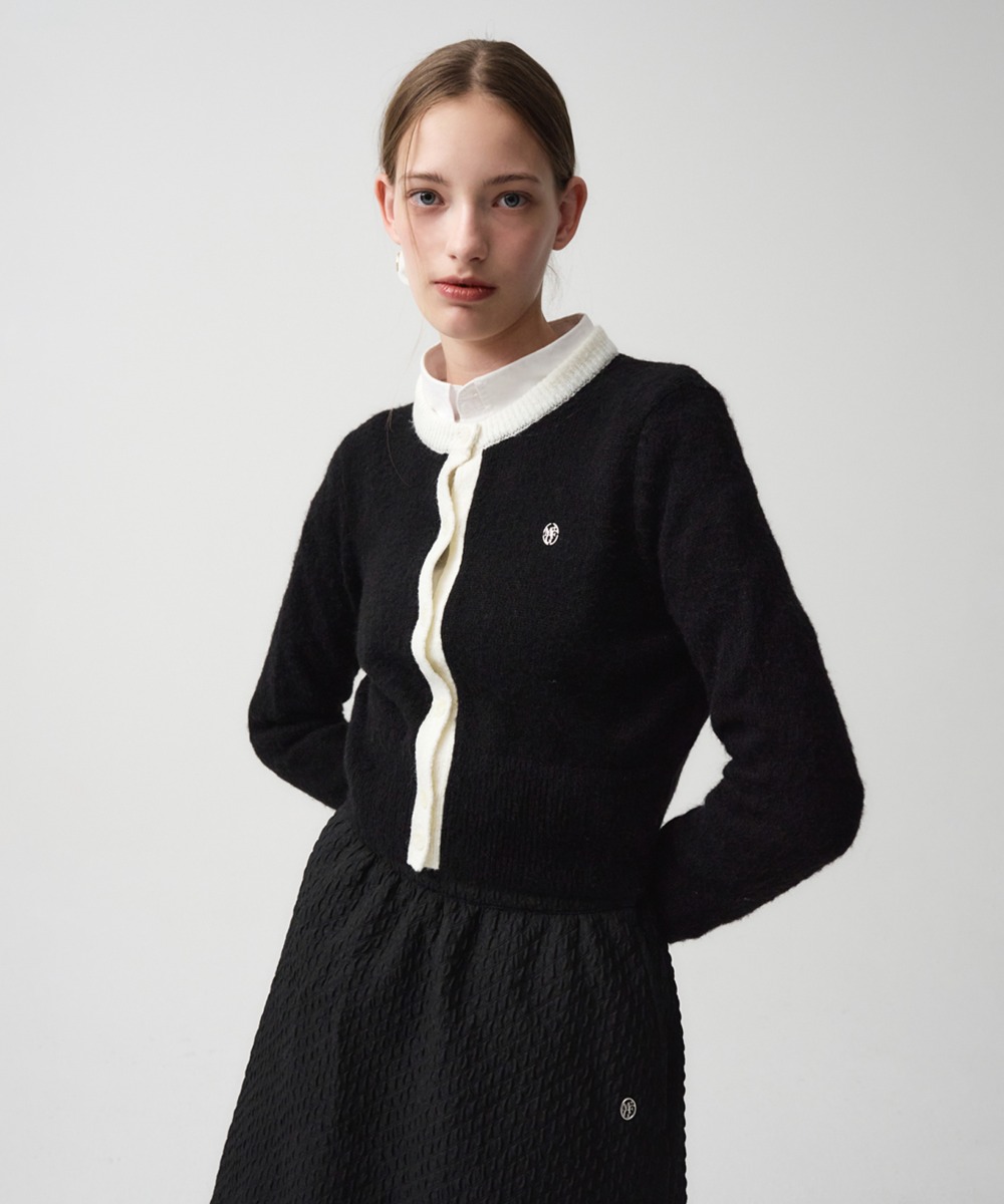 W CIRCLE LOGO MOHAIR CROP CARDIGAN black