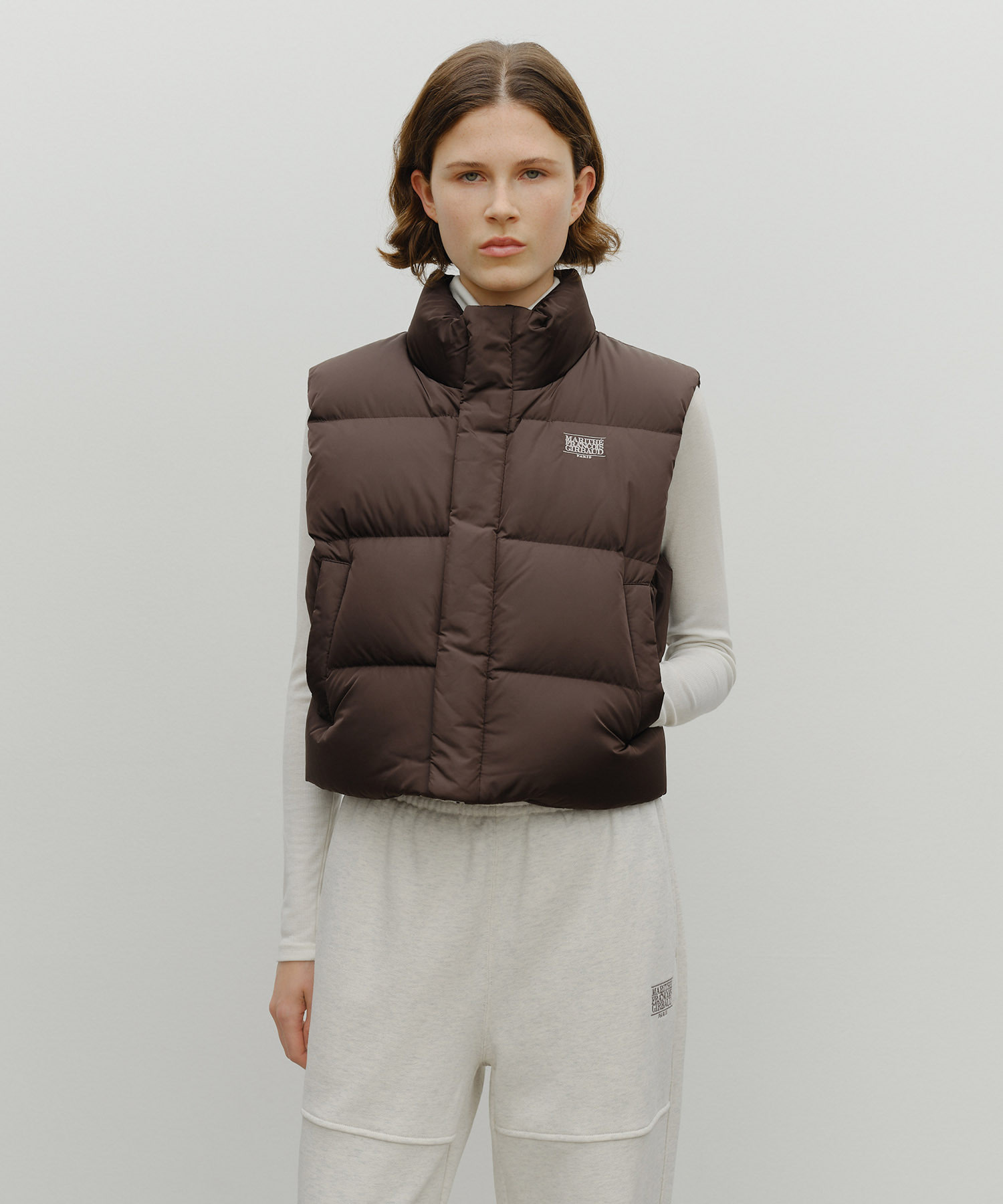 W CLASSIC LOGO CROP DOWN VEST dark brown