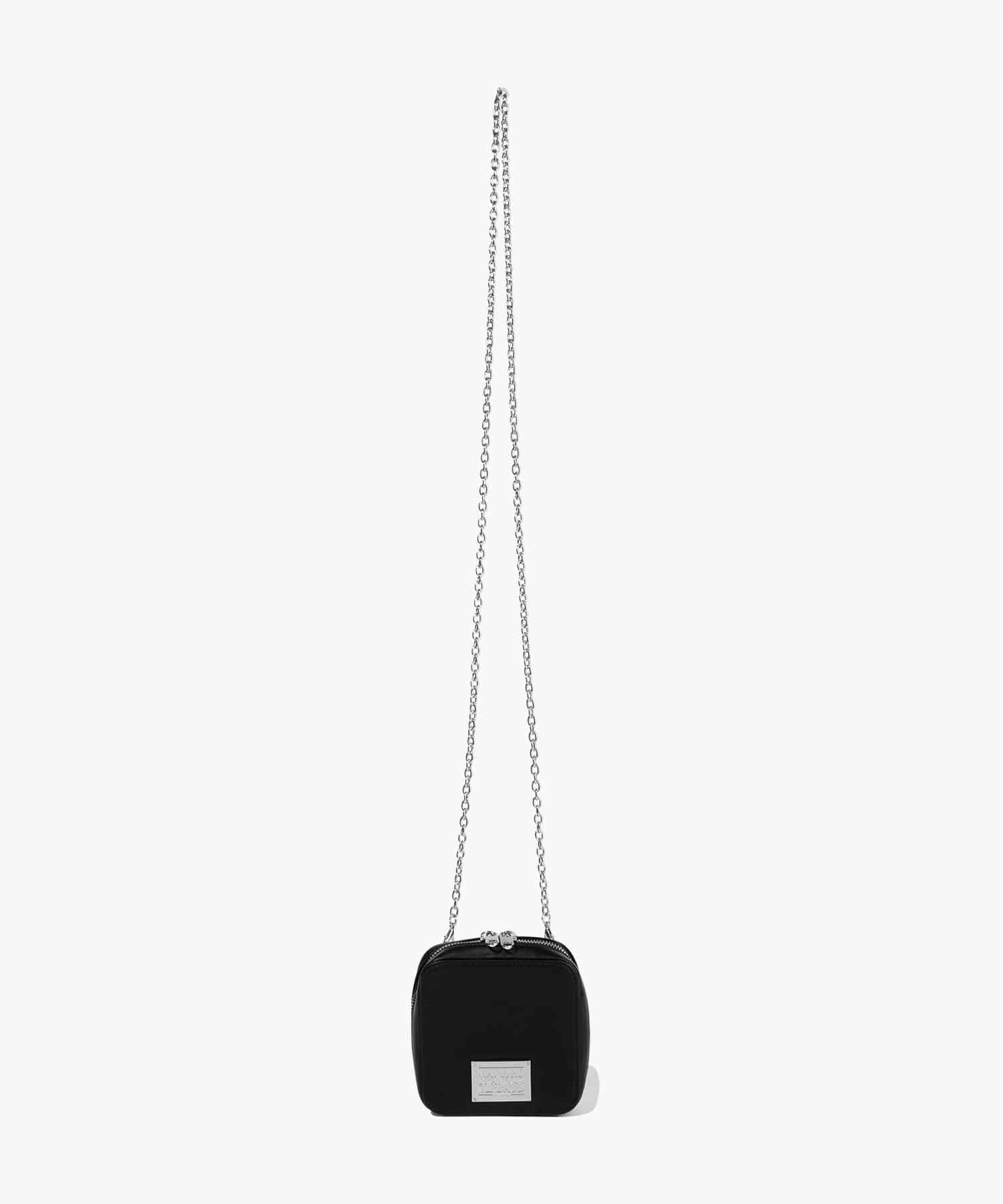 CLASSIC LOGO CHAIN ZIP WALLET black