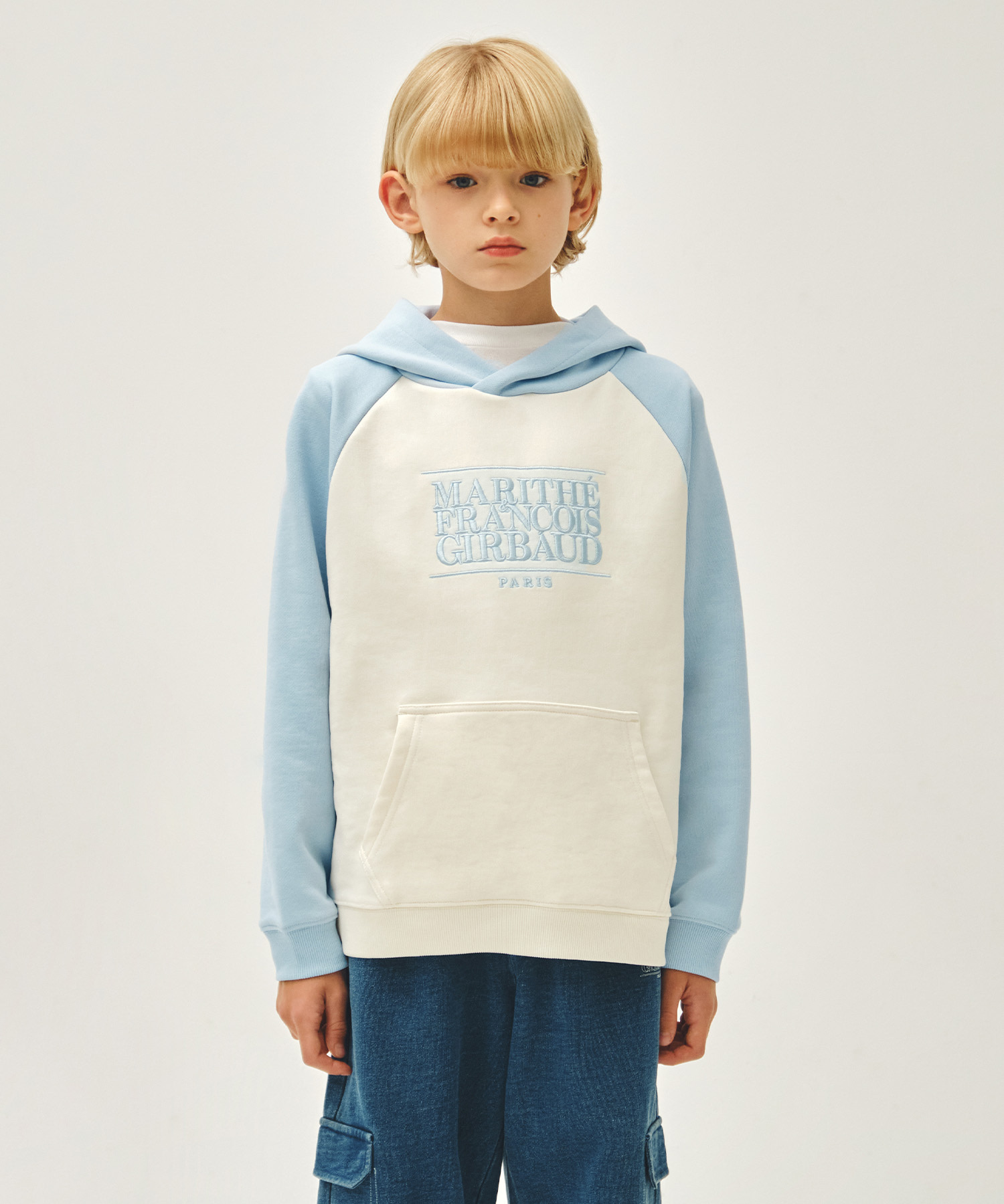 KIDS CLASSIC LOGO COLOR BLOCK RAGLAN HOODIE light blue