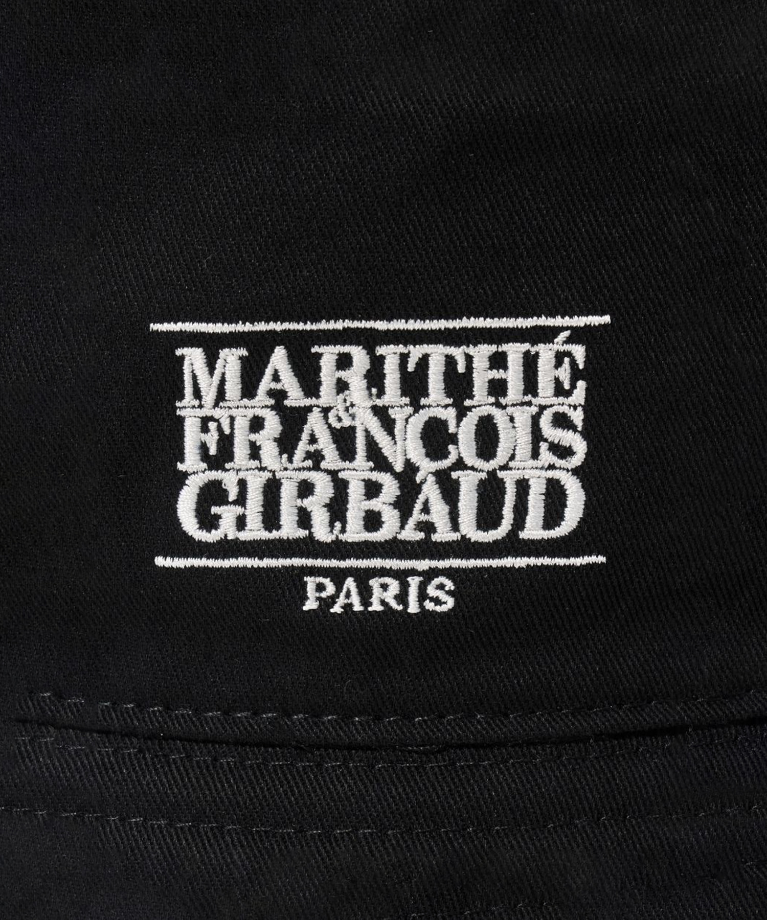 [MARITHE] ★韓国人気★CLASSIC LOGO BUCKET HAT CLASSIC LOGO BUCKET HAT black - MARITHÉ+FRANҪOIS GIRBAUD