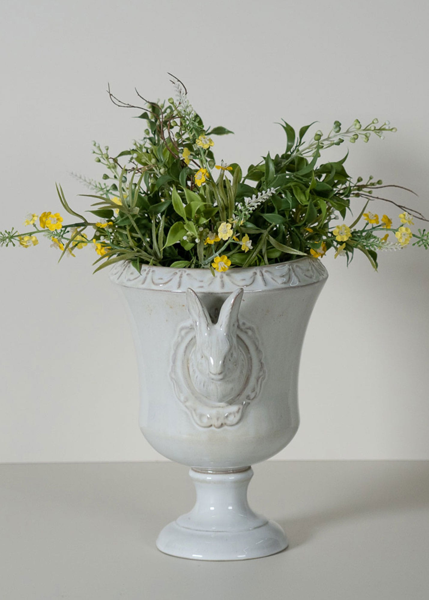 Yarnnakarn Rabbit Vase S