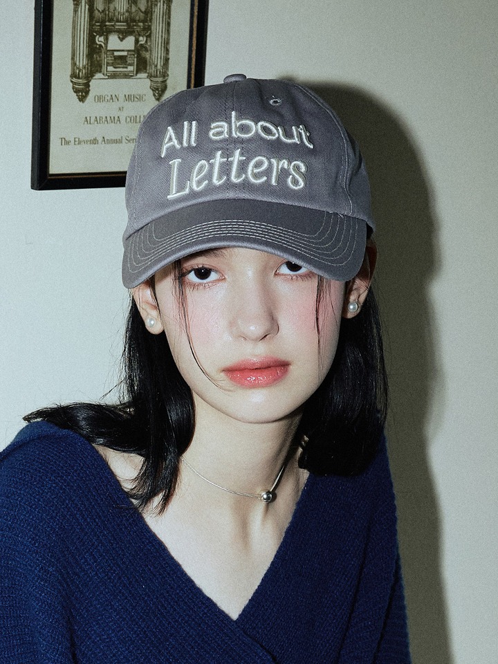 Volume Embroidery Letter Ball Cap ( Grey )