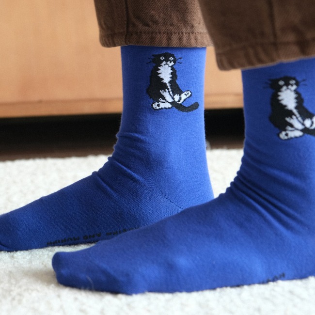 [후긴앤무닌] Sitting mo socks blue