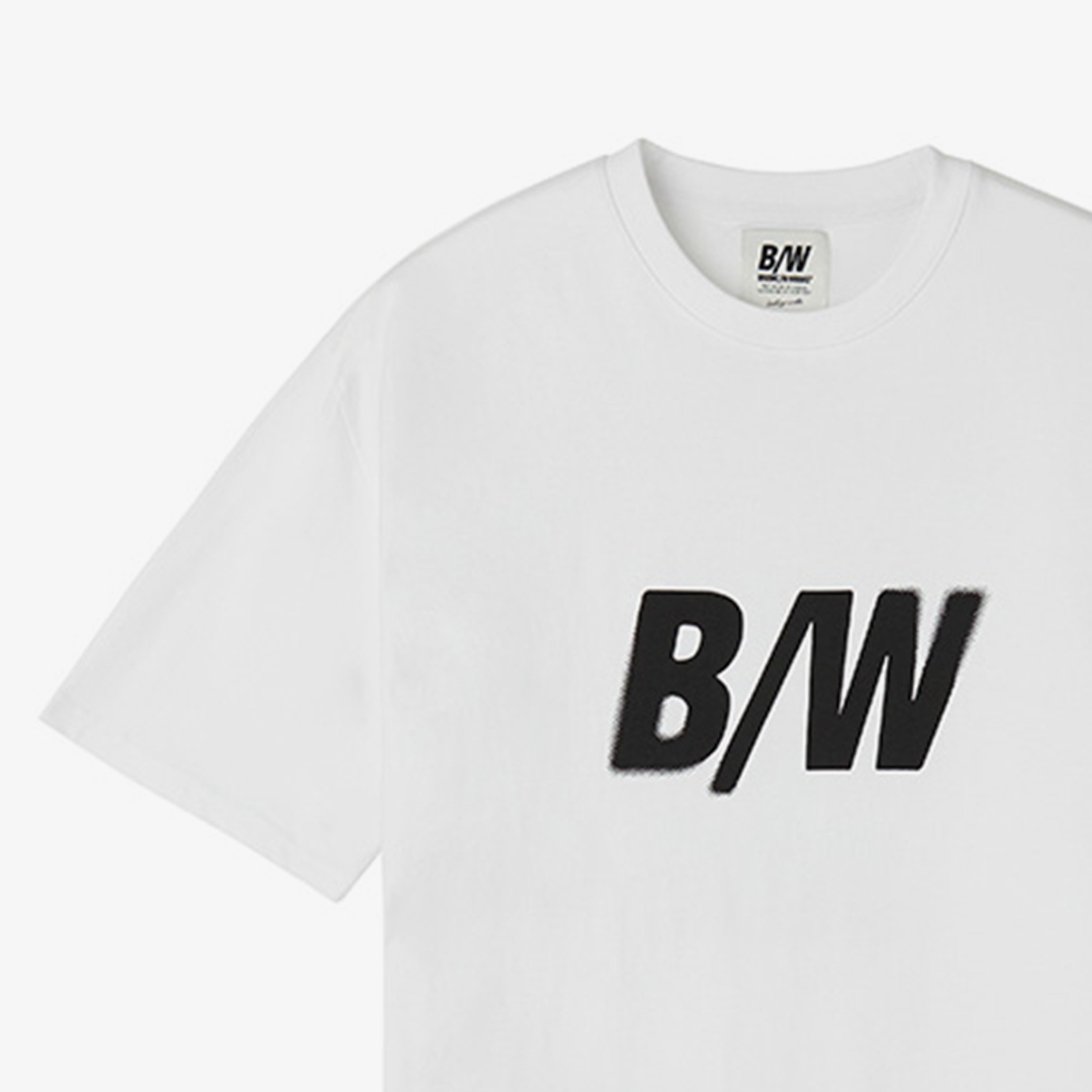 [BW 스튜디오 시리즈] B/W 반팔 티셔츠 [화이트]