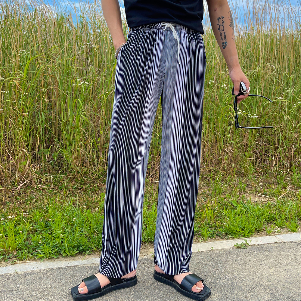 RA ST pleated trousers